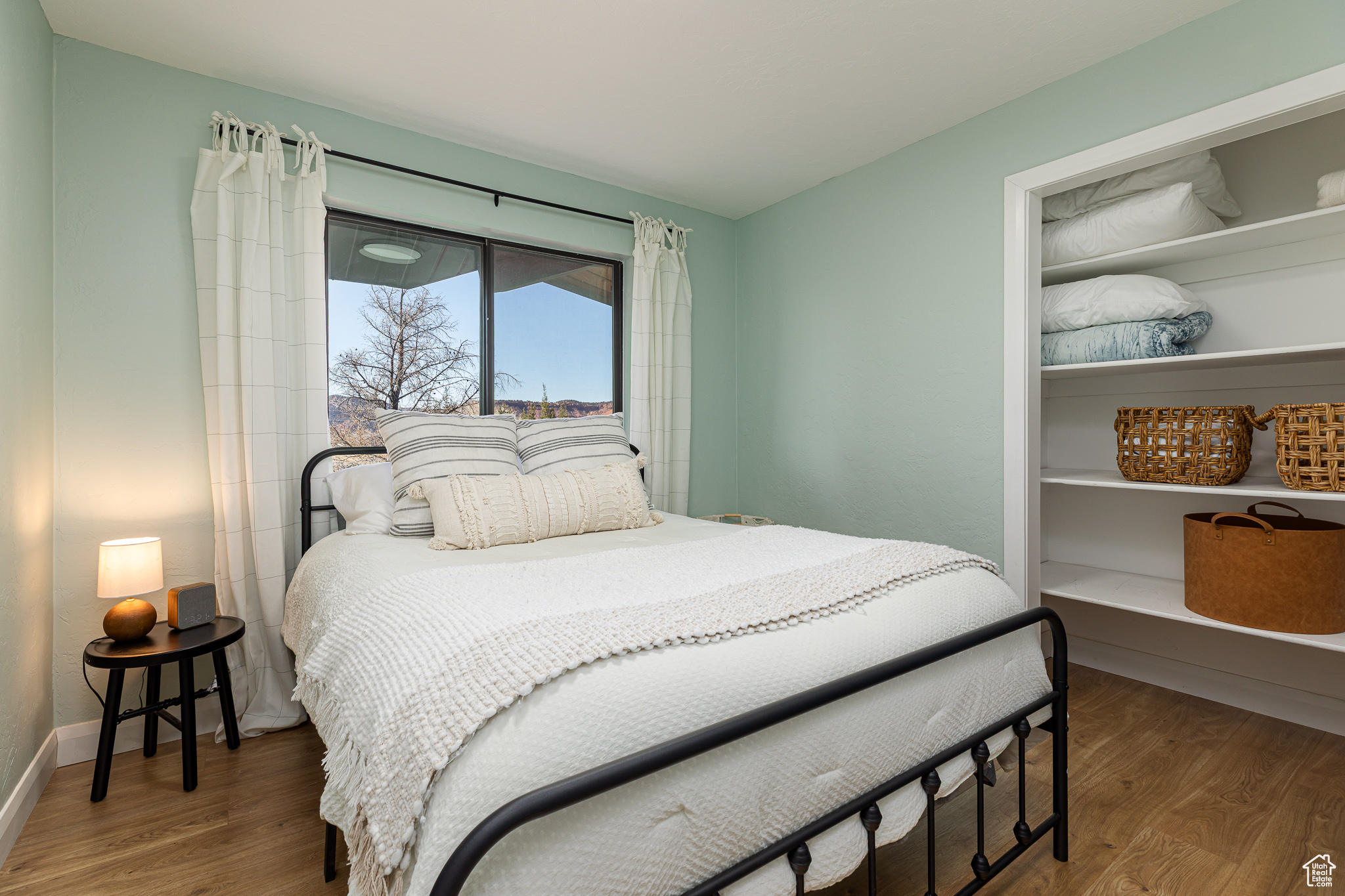 Kanab, Utah, 84741, United States, 3 Bedrooms Bedrooms, ,2 BathroomsBathrooms,Residential,For Sale,1856860
