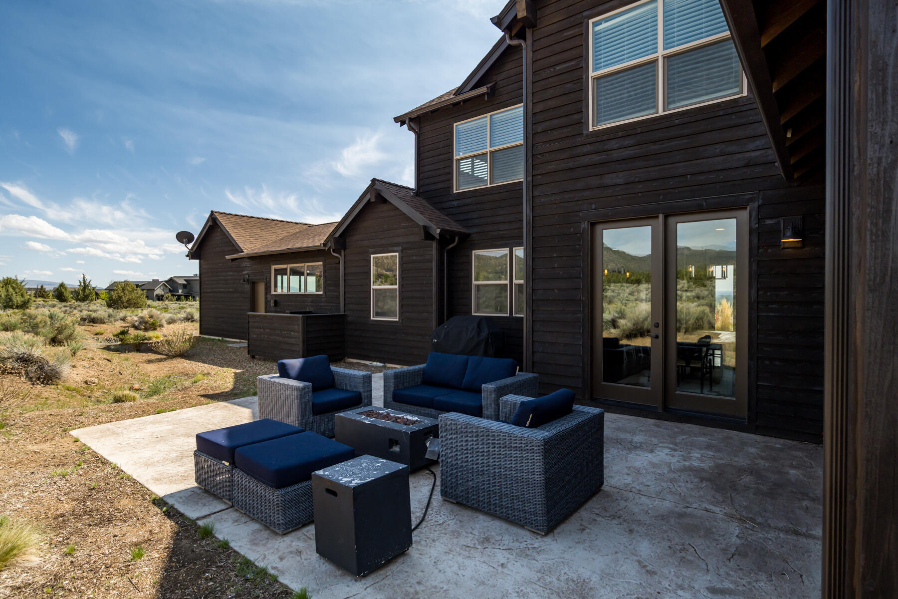 Powell Butte, Oregon, 97753, United States, 4 Bedrooms Bedrooms, ,3 BathroomsBathrooms,Residential,For Sale,1827363
