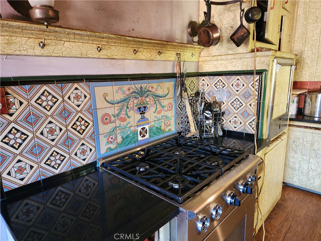 Riverside, California, 92501, United States, 4 Bedrooms Bedrooms, ,2 BathroomsBathrooms,Residential,For Sale,1966223