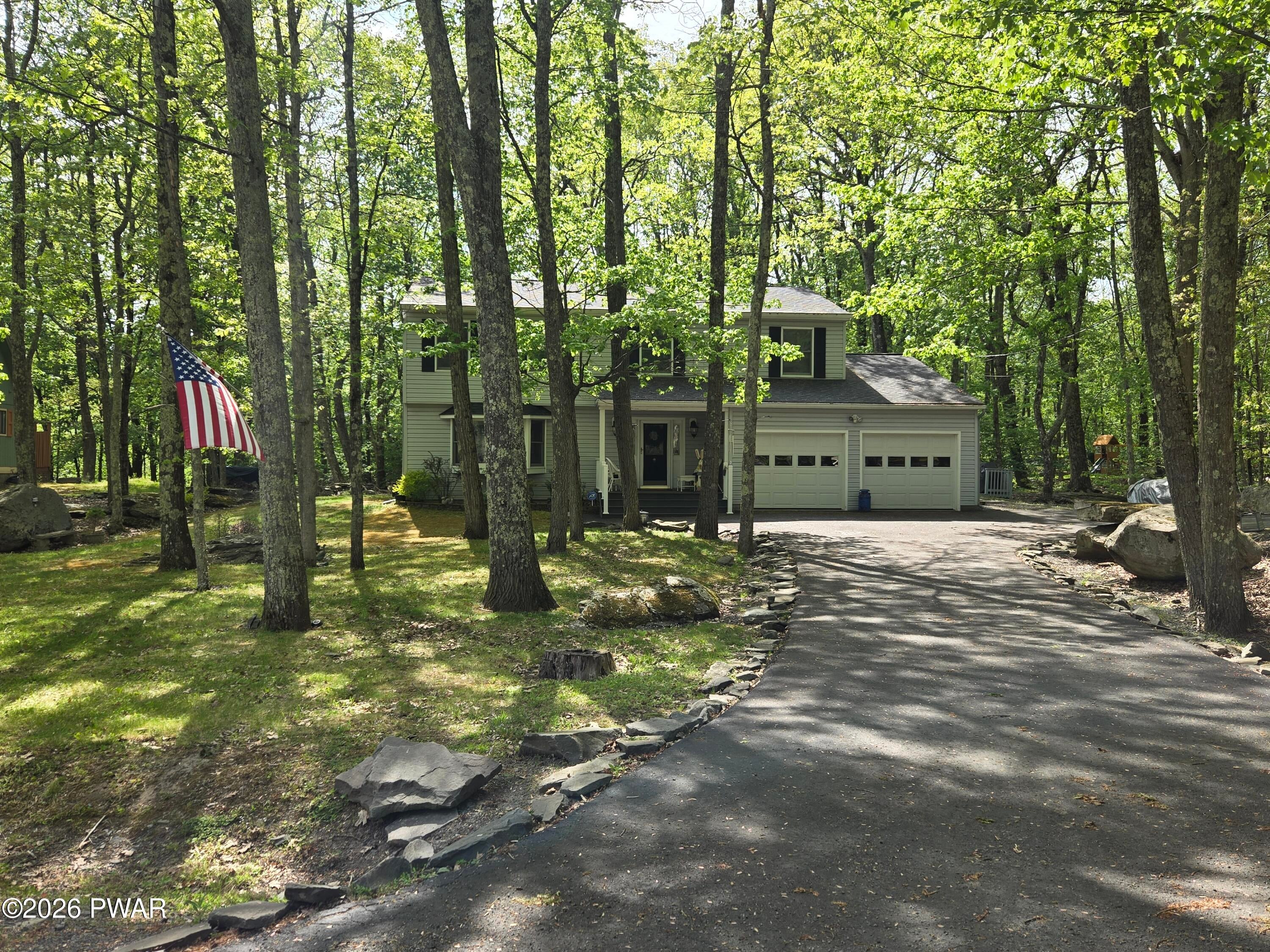 Lords Valley, Pennsylvania, 18428, United States, 4 Bedrooms Bedrooms, ,3 BathroomsBathrooms,Residential,For Sale,2020252