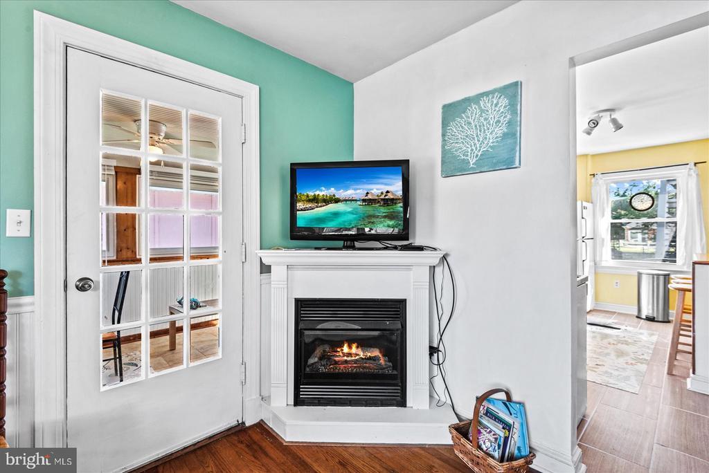 Colonial Beach, Virginia, 22443, United States, 4 Bedrooms Bedrooms, ,3 BathroomsBathrooms,Residential,For Sale,1905965