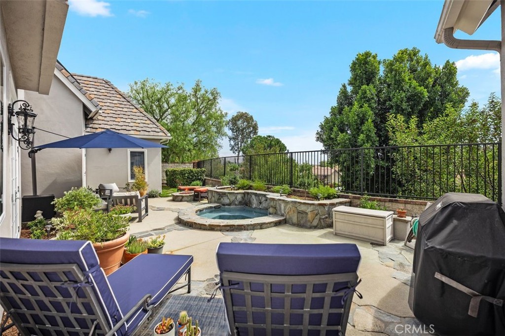 Mission Viejo, California, 92692, United States, 5 Bedrooms Bedrooms, ,5 BathroomsBathrooms,Residential,For Sale,1949715