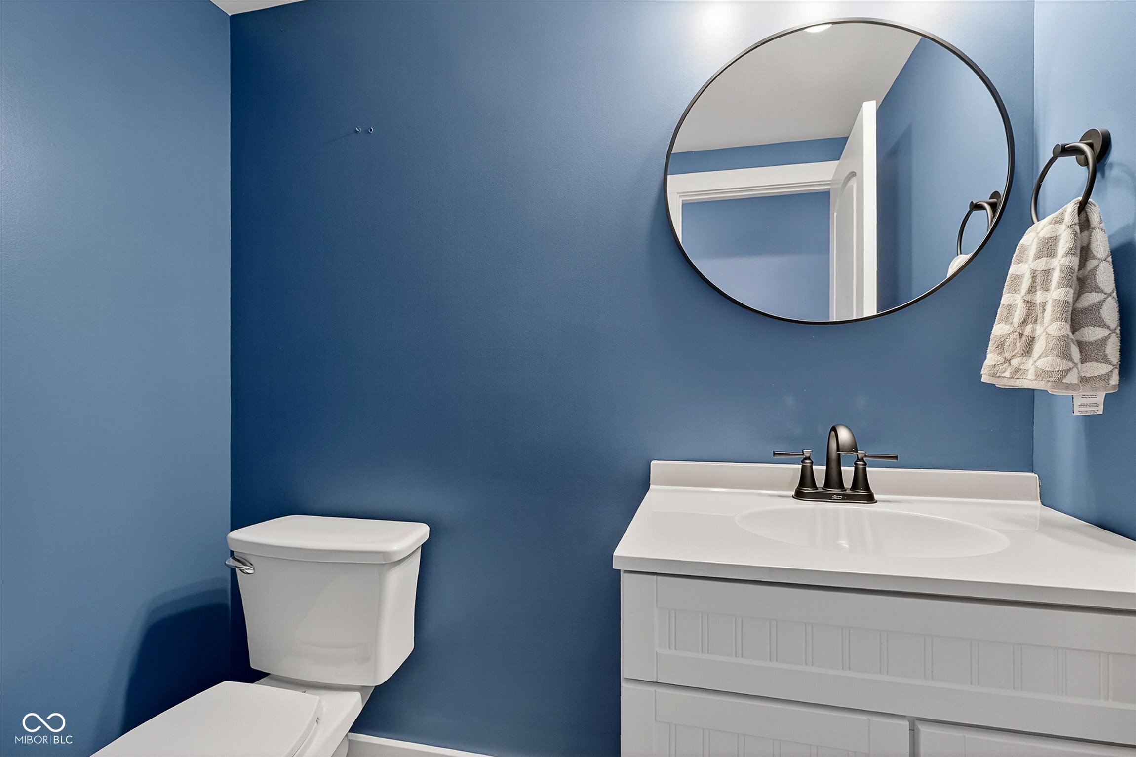 Indianapolis, Indiana, 46202, United States, 4 Bedrooms Bedrooms, ,5 BathroomsBathrooms,Residential,For Sale,2008591