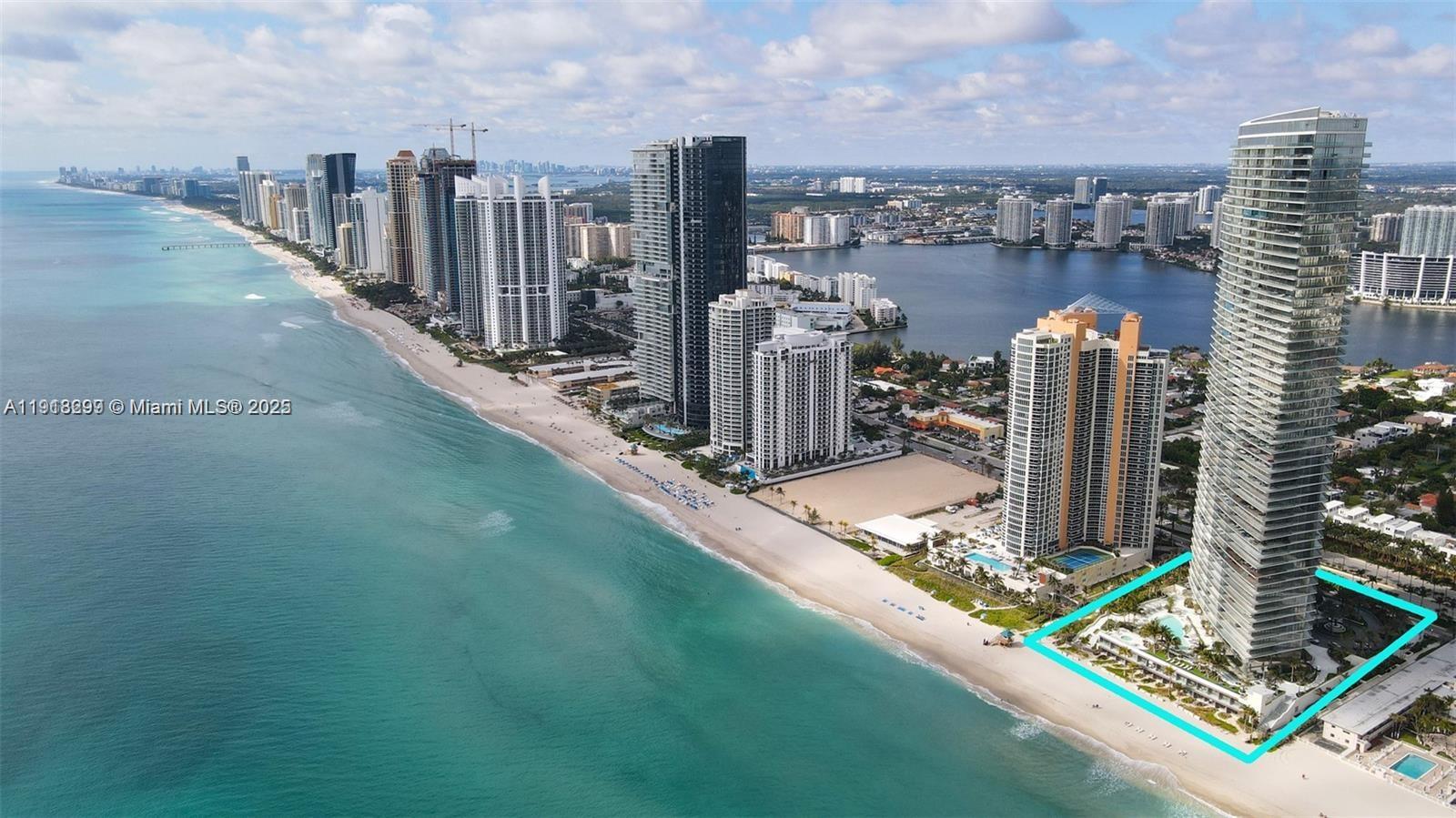 Sunny Isles Beach, Florida, 33160, United States, 2 Bedrooms Bedrooms, ,2 BathroomsBathrooms,Residential,For Sale,1996816
