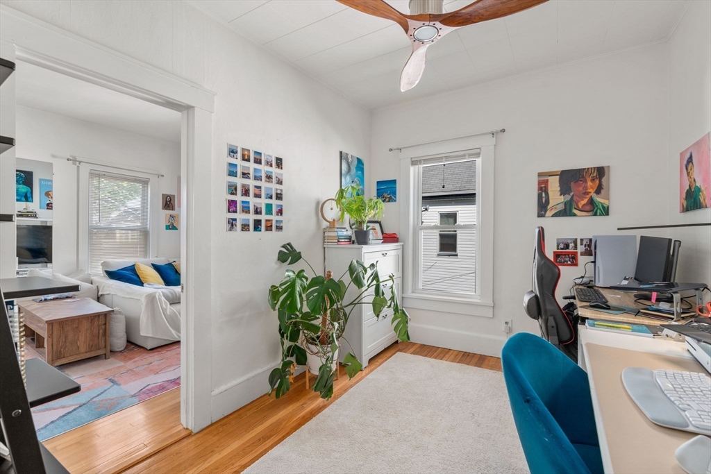 Somerville, Massachusetts, 02145, United States, 5 Bedrooms Bedrooms, ,3 BathroomsBathrooms,Residential,For Sale,1818195