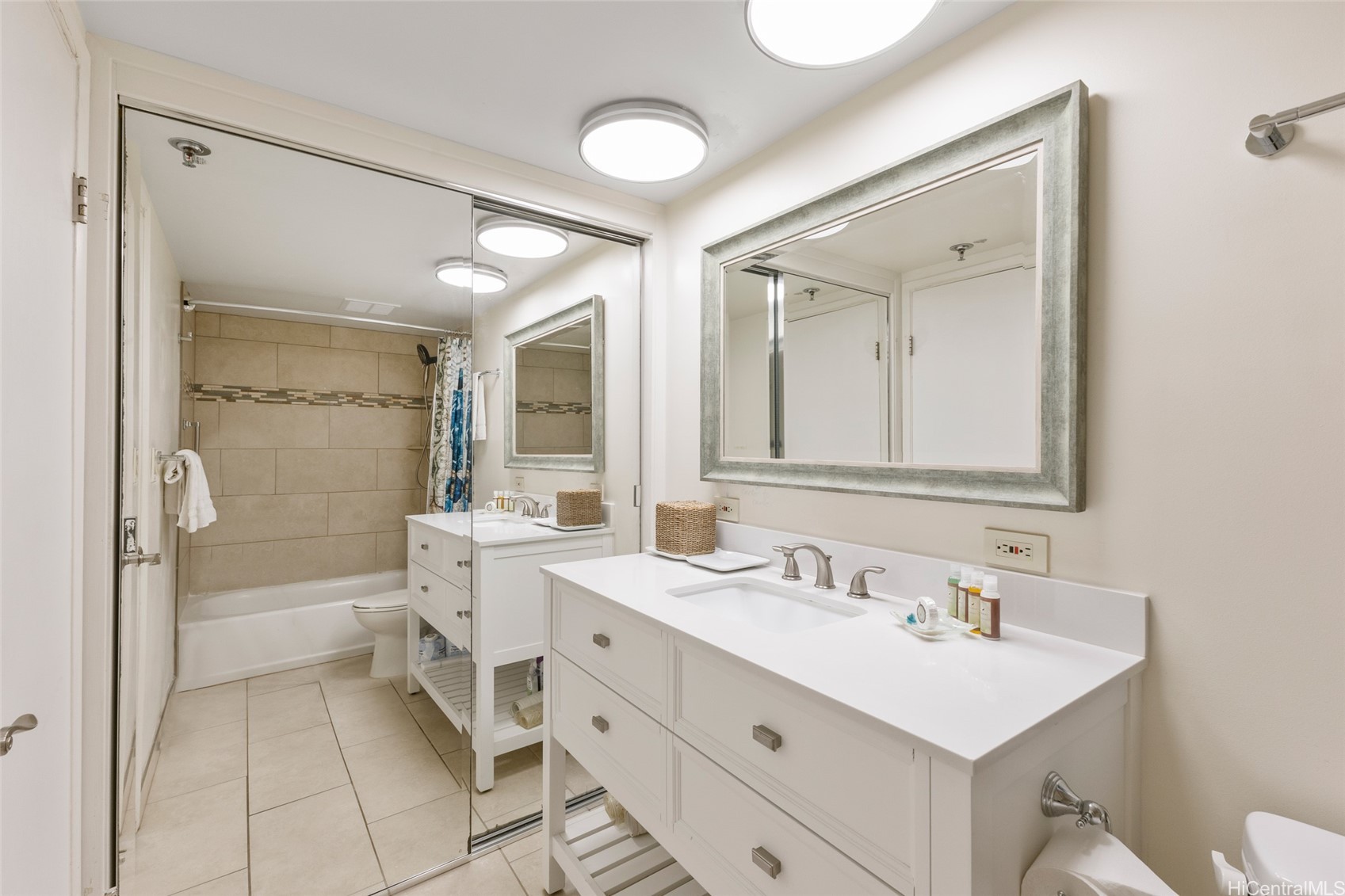 Honolulu, Hawaii, 96815, United States, 1 Bedroom Bedrooms, ,1 BathroomBathrooms,Residential,For Sale,1986211