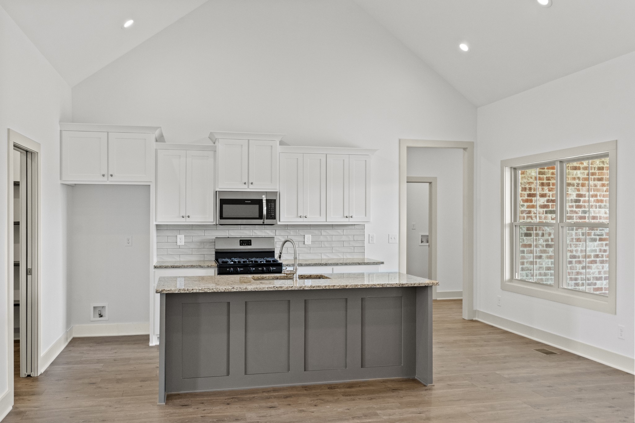 White House, Tennessee, 37188, United States, 3 Bedrooms Bedrooms, ,2 BathroomsBathrooms,Residential,For Sale,1855849
