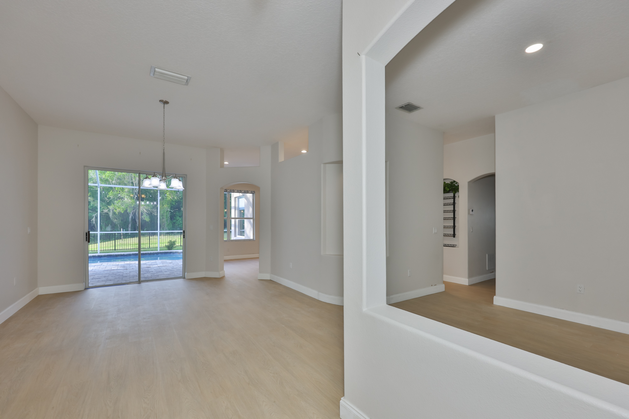 Tampa, Florida, 33647, United States, 4 Bedrooms Bedrooms, ,3 BathroomsBathrooms,Residential,For Sale,1982962