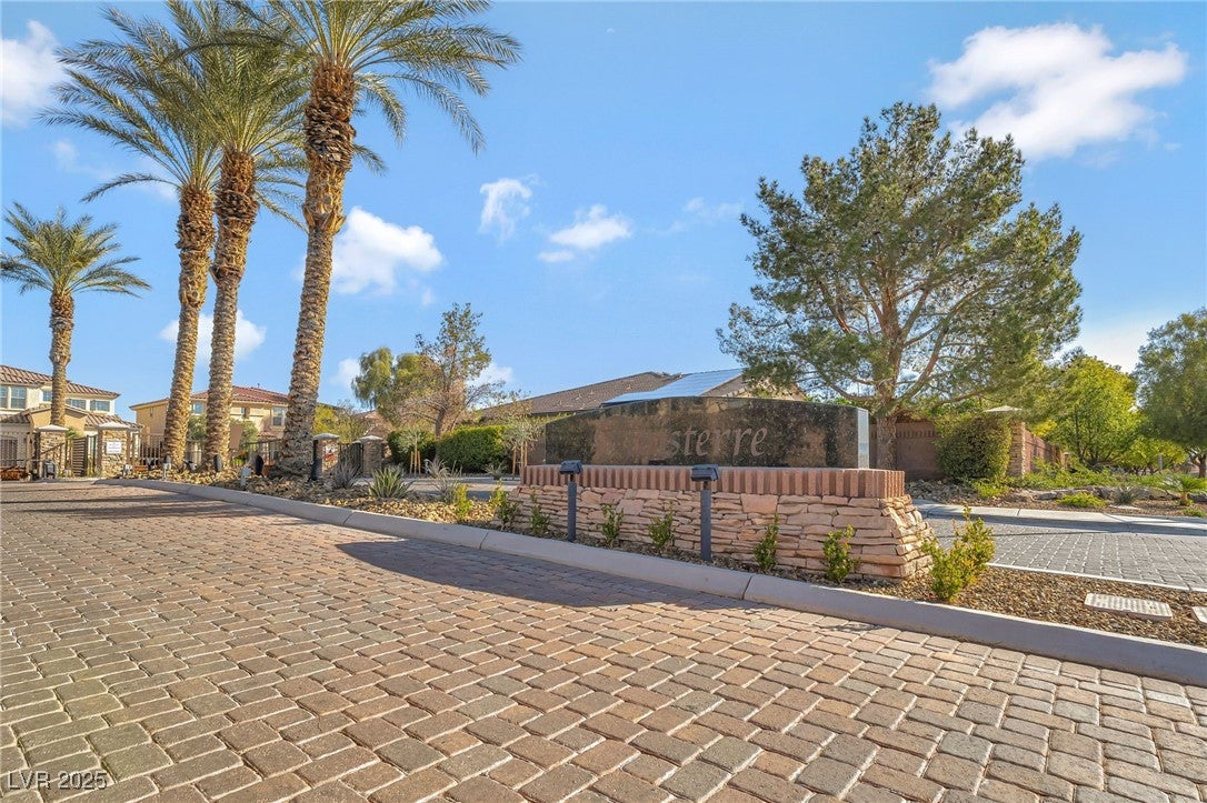 Las Vegas, Nevada, 89123, United States, 4 Bedrooms Bedrooms, ,4 BathroomsBathrooms,Residential,For Sale,1909361
