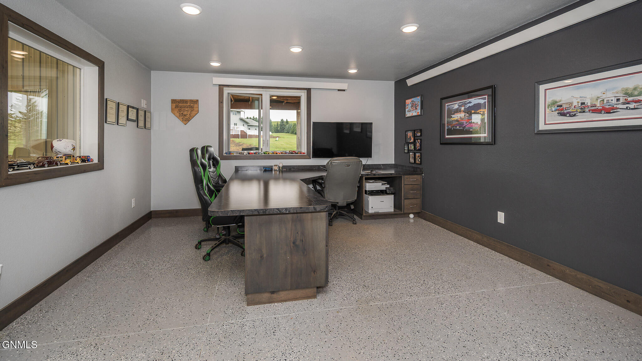 Center, North Dakota, 58530, United States, 4 Bedrooms Bedrooms, ,3 BathroomsBathrooms,Residential,For Sale,1904548