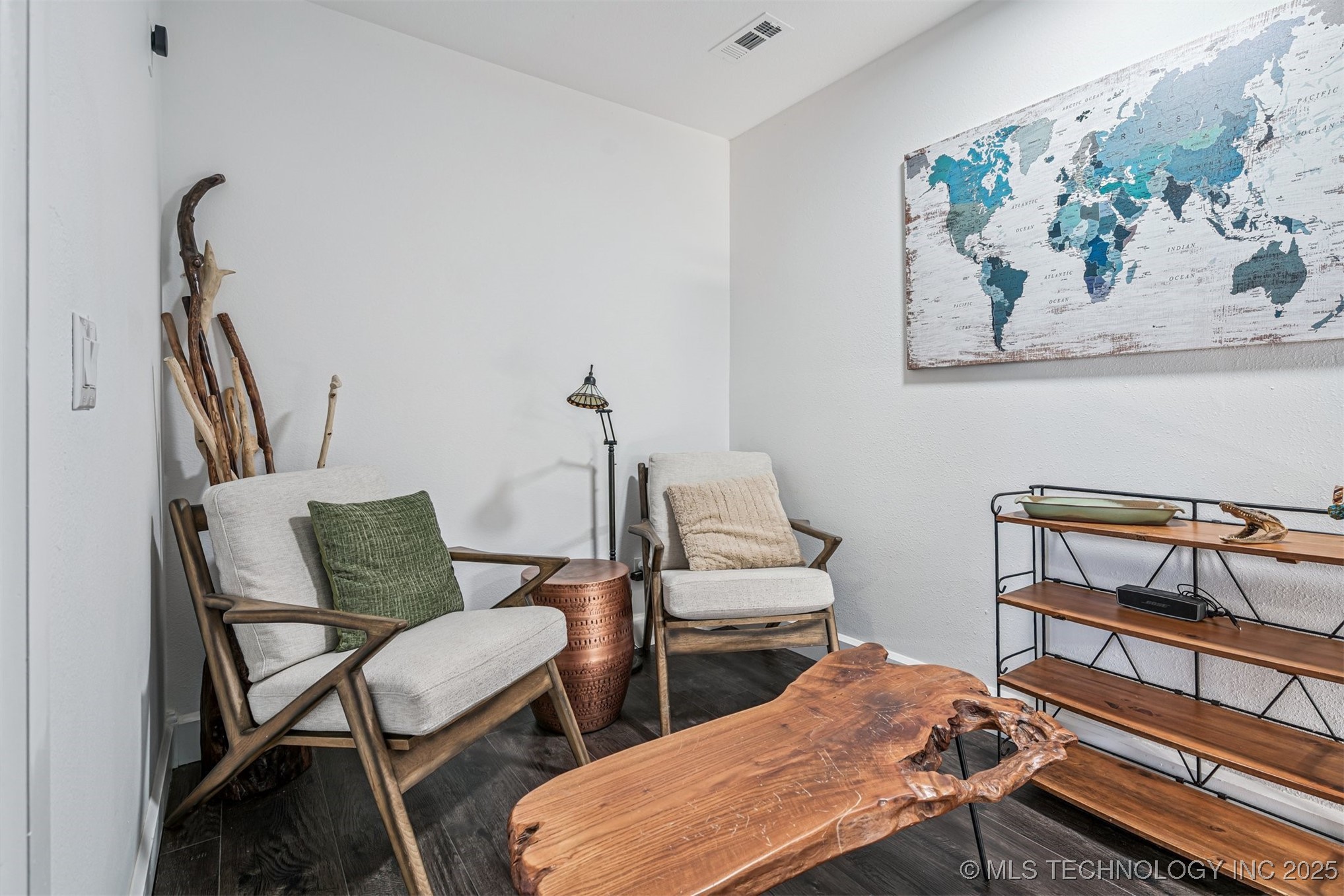 Stigler, Oklahoma, 74462, United States, 5 Bedrooms Bedrooms, ,3 BathroomsBathrooms,Residential,For Sale,2001664