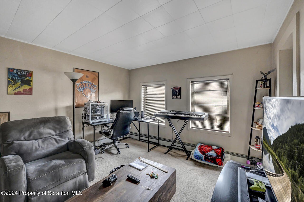 Olyphant, Pennsylvania, 18447, United States, ,Residential,For Sale,1996736