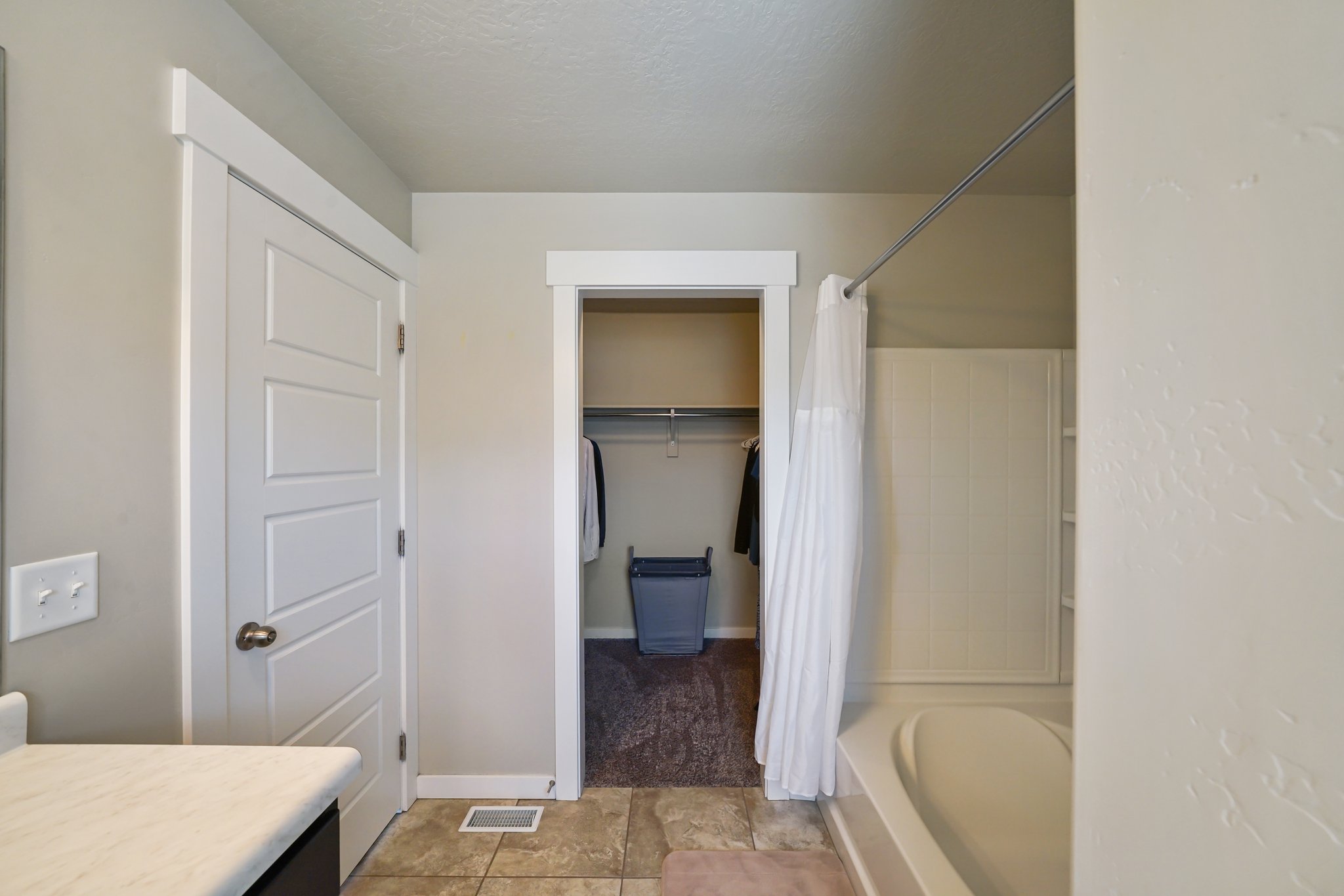 Bluffdale, Utah, 84065, United States, 4 Bedrooms Bedrooms, ,4 BathroomsBathrooms,Residential,For Sale,1915355
