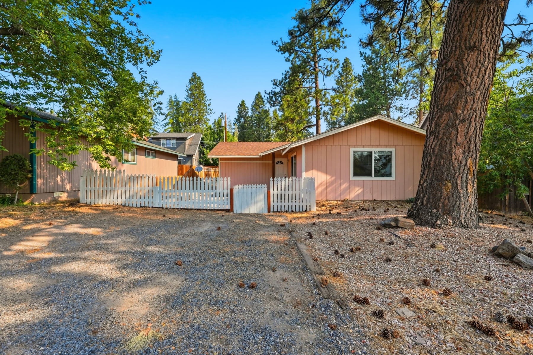  1454 NW Fresno Avenue Bend, OR 97703 - 物件實景