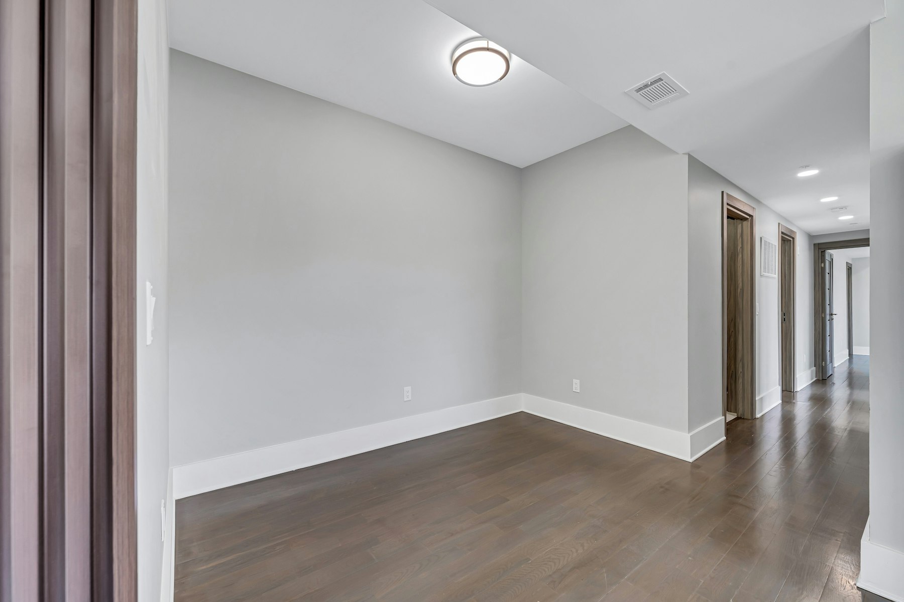  76 Corbin Avenue, Jersey City, NJ 07306 - 物件實景