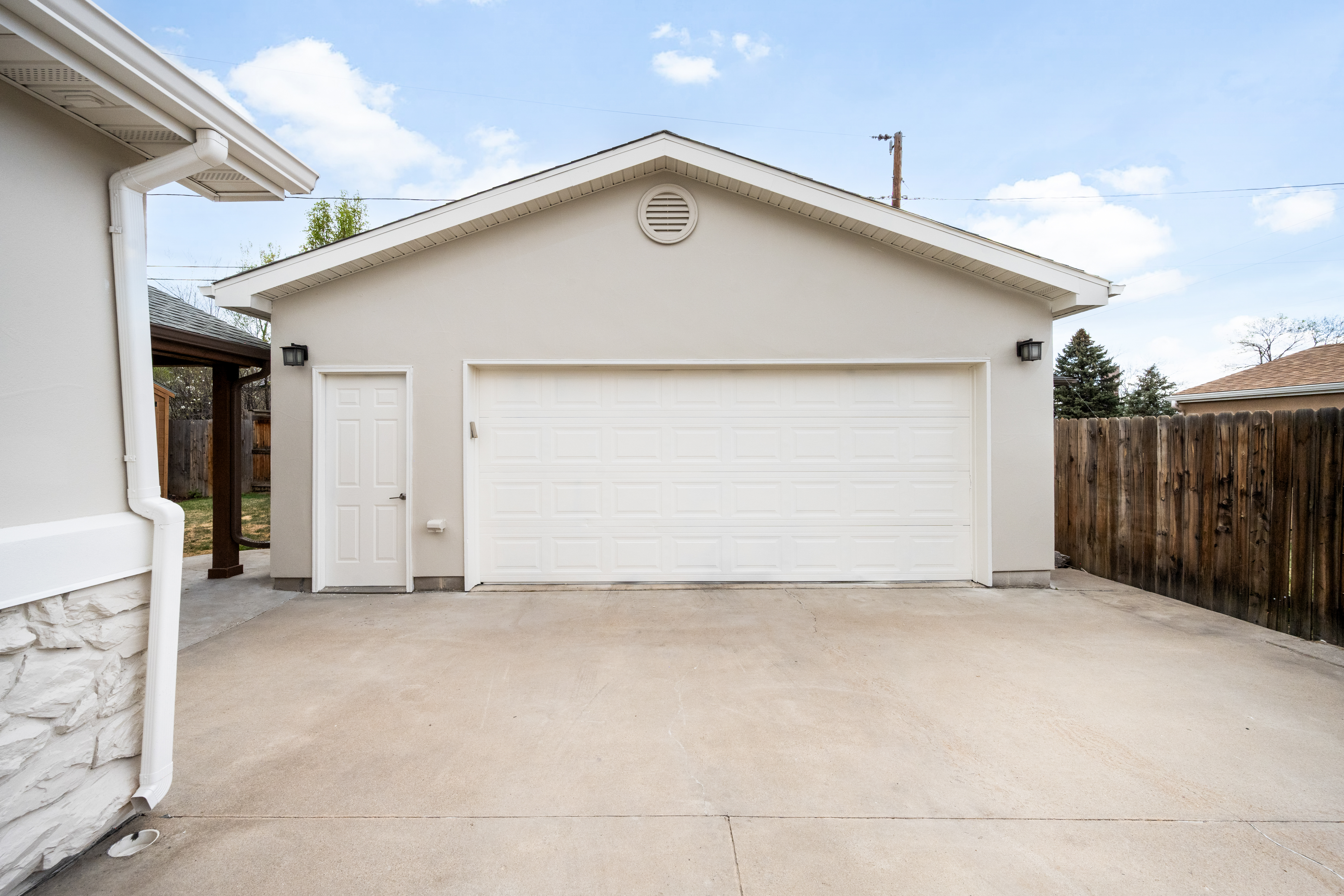  Mid-century charm with fresh, modern updates - 物件實景