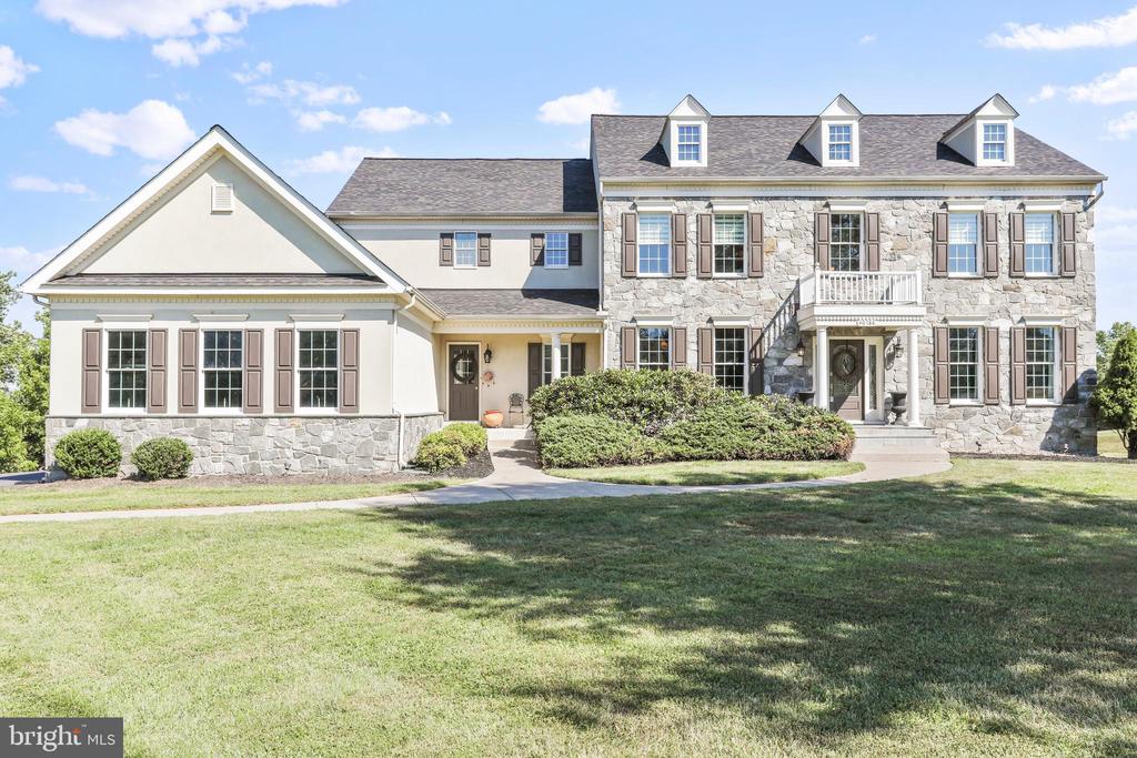 Waterford, Virginia, 20197, United States, 4 Bedrooms Bedrooms, ,5 BathroomsBathrooms,Residential,For Sale,1941290