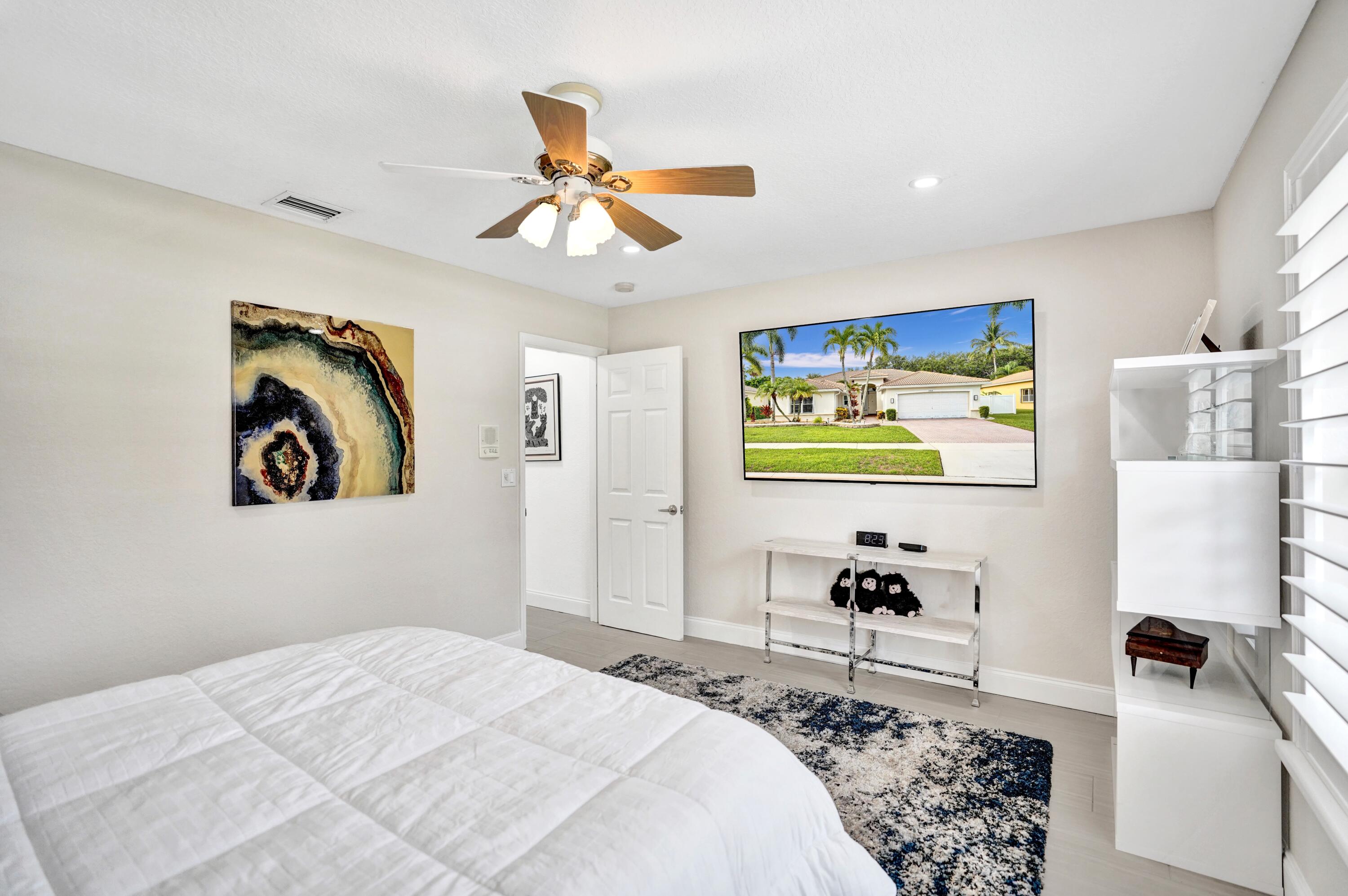 Lake Worth, Florida, 33463, United States, 3 Bedrooms Bedrooms, ,3 BathroomsBathrooms,Residential,For Sale,1905874