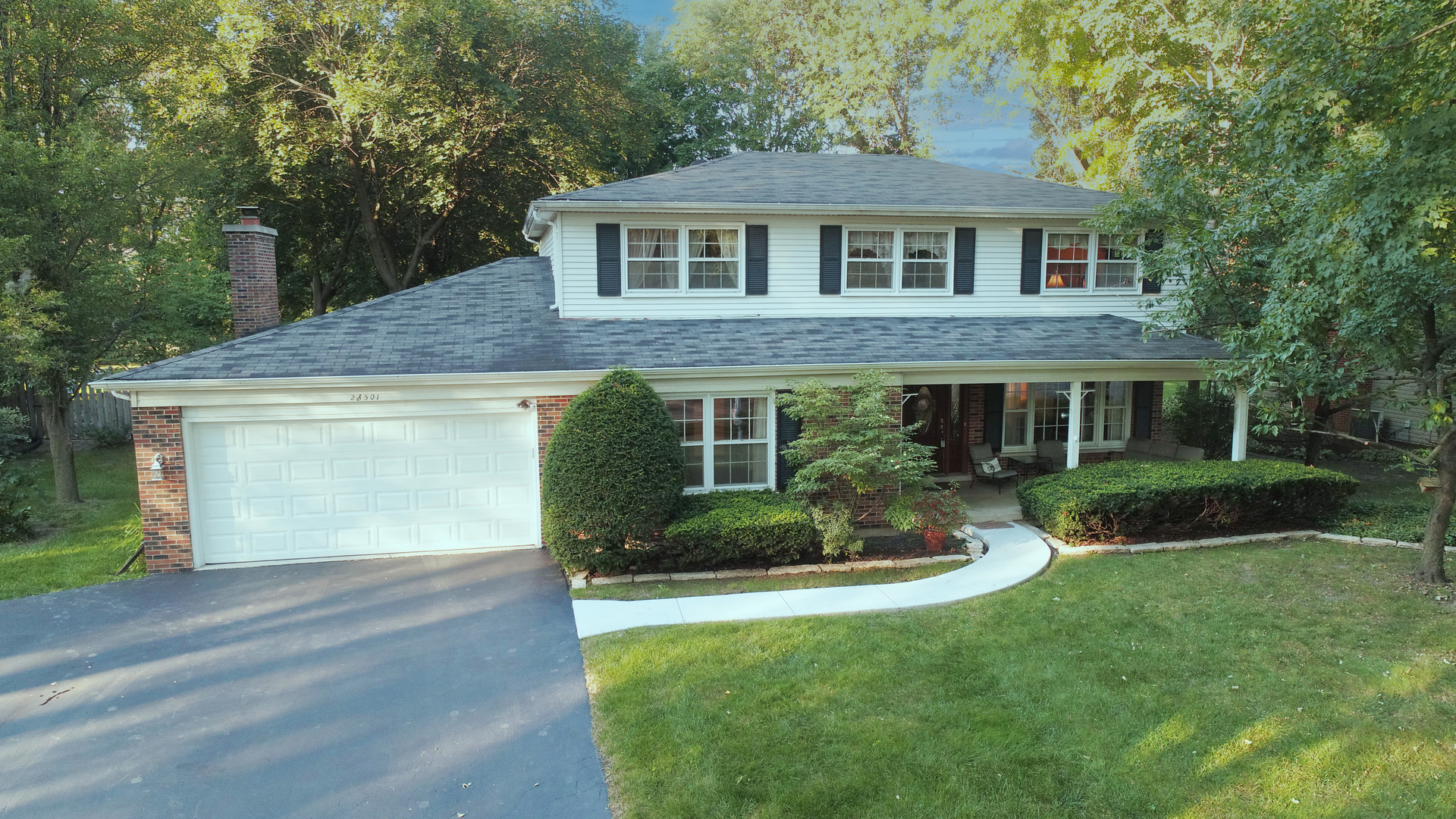 Wheaton, Illinois, 60189, United States, 5 Bedrooms Bedrooms, ,3 BathroomsBathrooms,Residential,For Sale,1941068