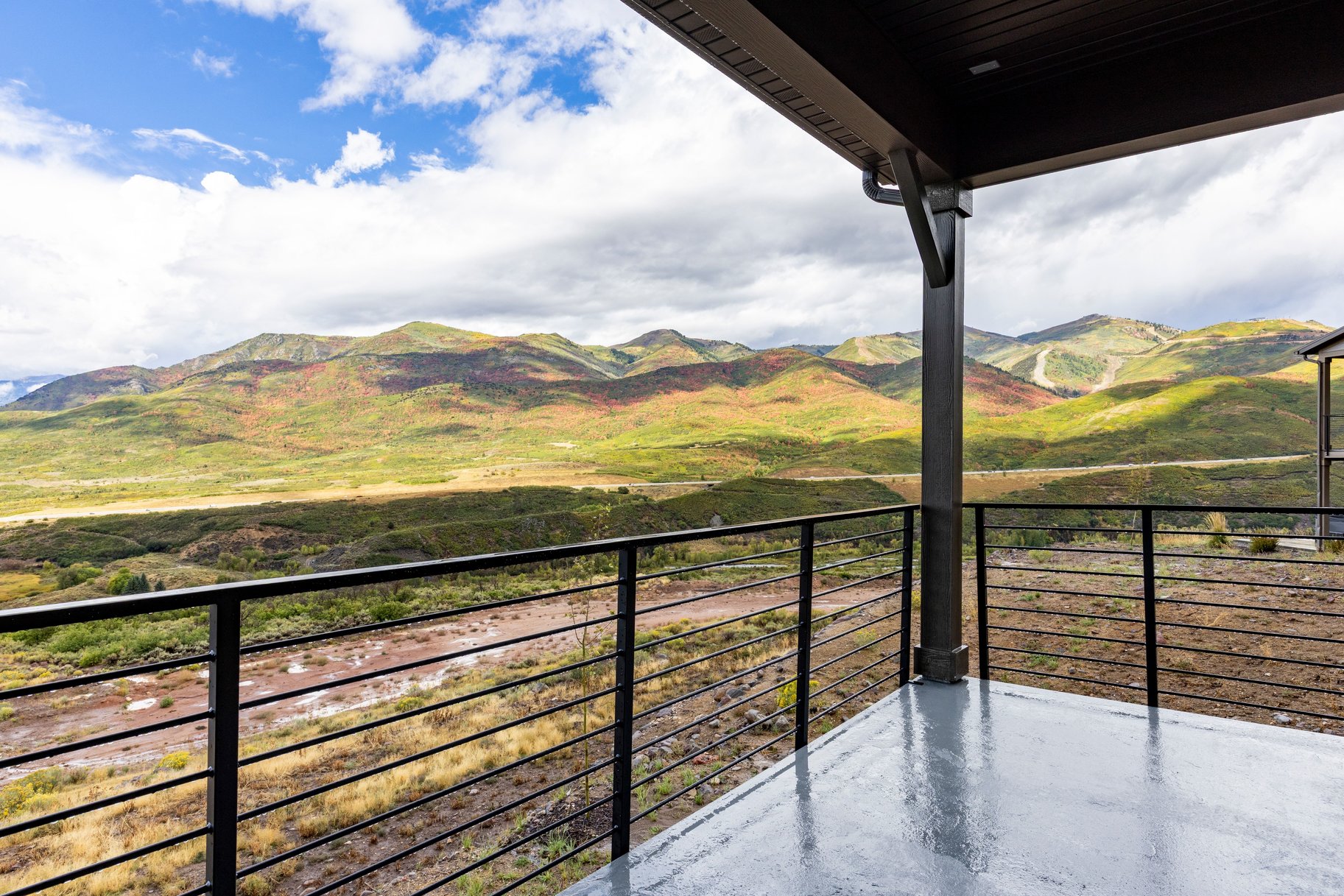  New Construction  4 Bedrooms  Nightly Rental Approved  Panoramic Views - 物件實景