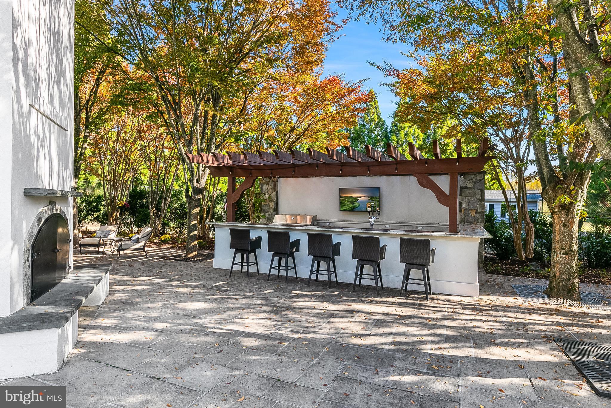 Aldie, Virginia, 20105, United States, 5 Bedrooms Bedrooms, ,7 BathroomsBathrooms,Residential,For Sale,1980828