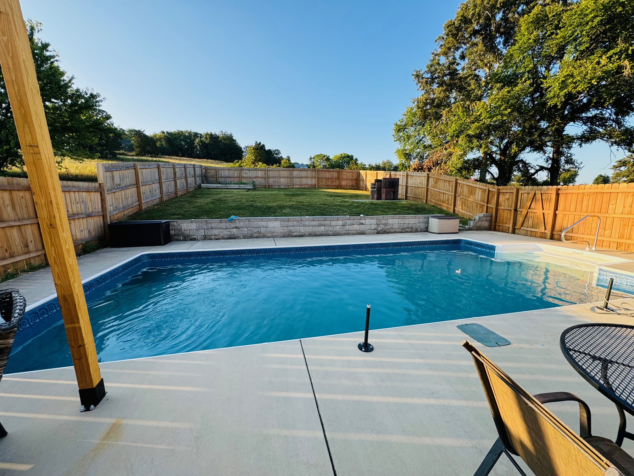 Friendsville, Tennessee, 37737, United States, 3 Bedrooms Bedrooms, ,4 BathroomsBathrooms,Residential,For Sale,1962671