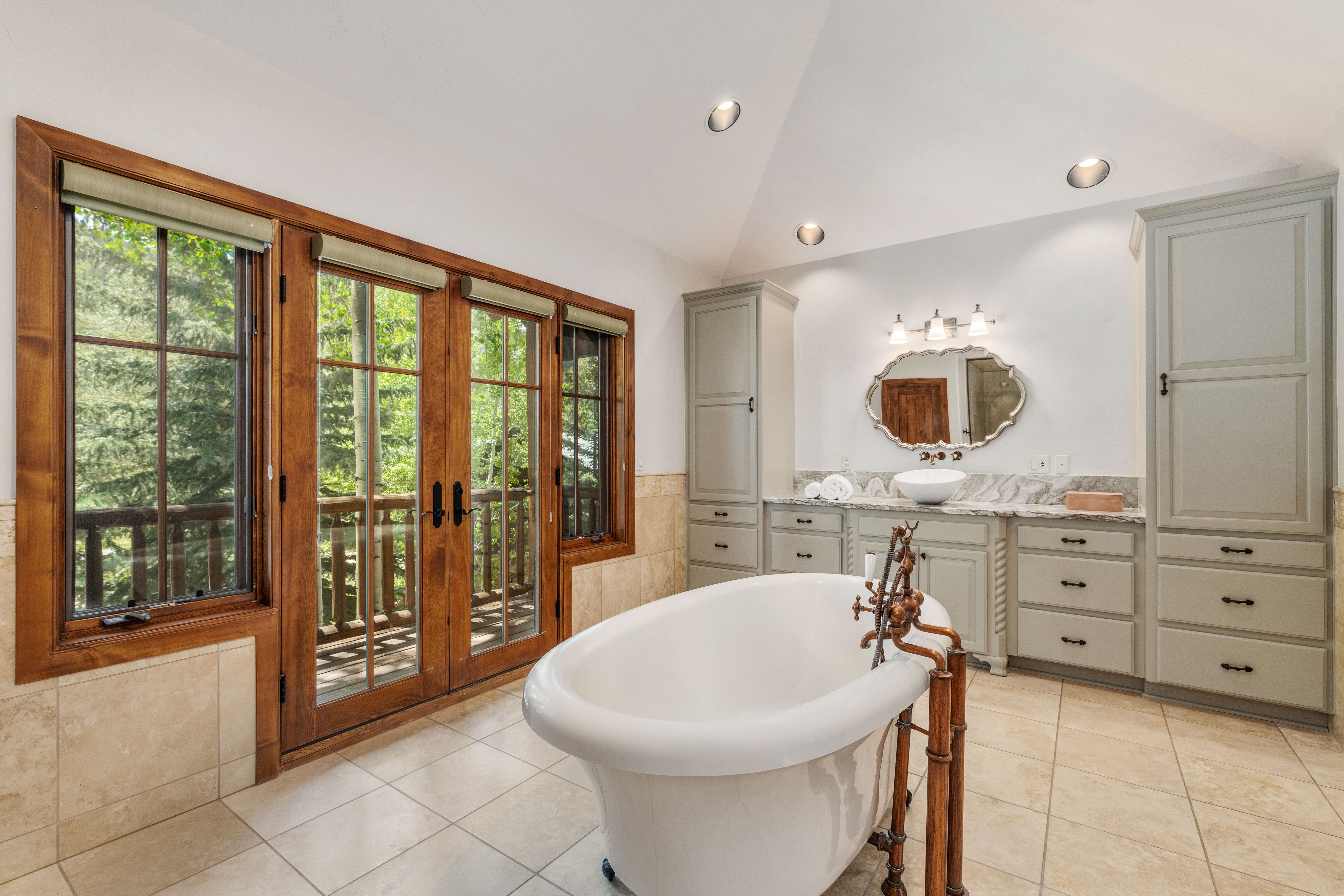  317 Elk Woods is the Kind of Mountain Estate that Earns its Setting - 物件實景