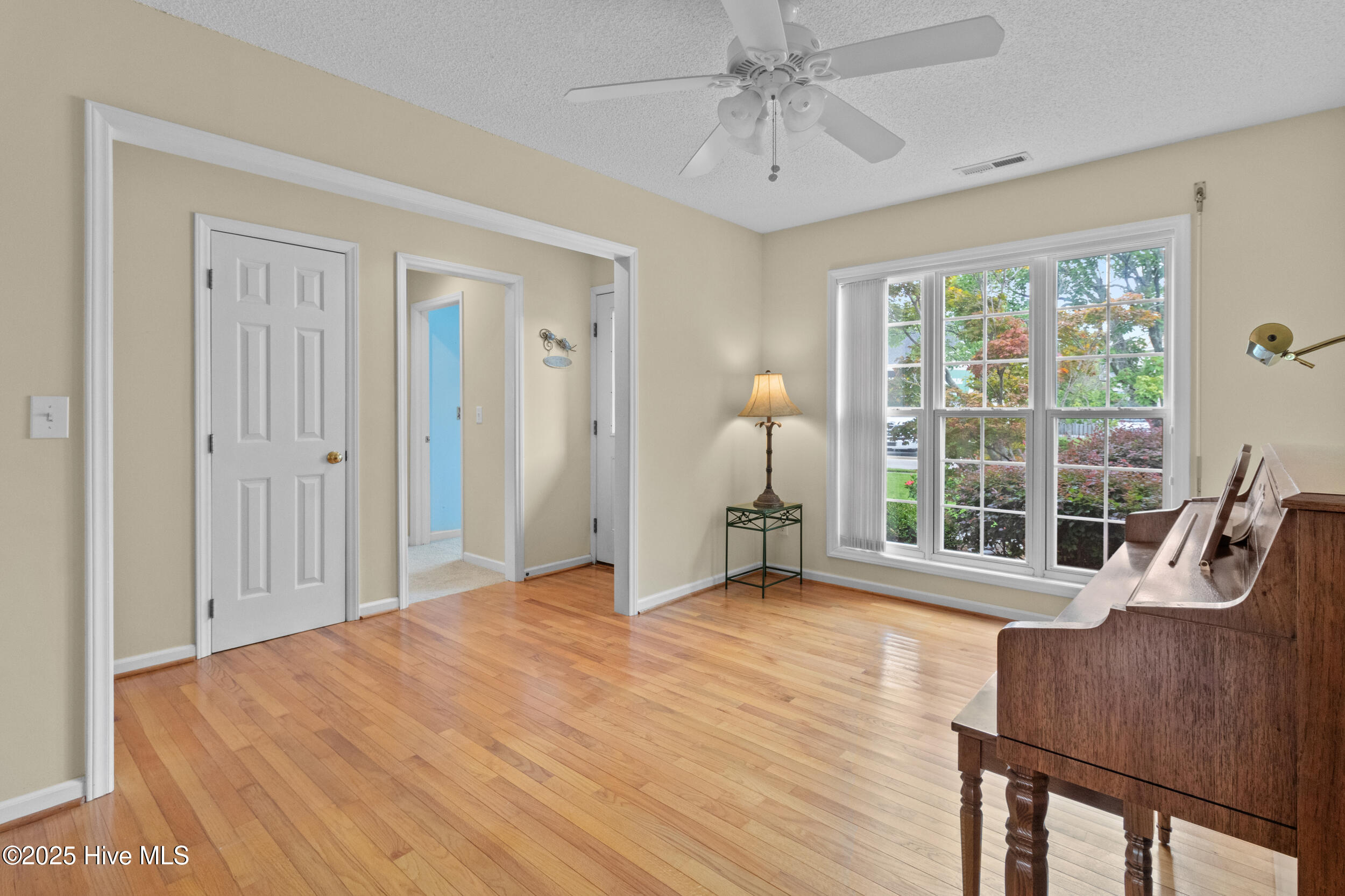 Carolina Beach, North Carolina, 28428, United States, 3 Bedrooms Bedrooms, ,2 BathroomsBathrooms,Residential,For Sale,1890740