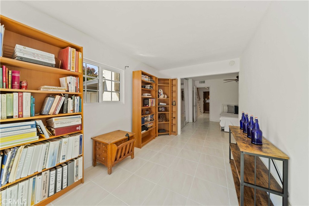 Newhall, California, 91321, United States, 5 Bedrooms Bedrooms, ,4 BathroomsBathrooms,Residential,For Sale,1940368