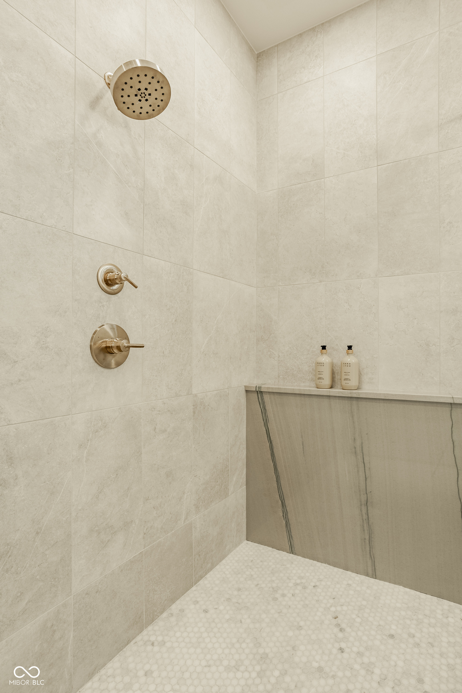 Bargersville, Indiana, 46106, United States, 5 Bedrooms Bedrooms, ,6 BathroomsBathrooms,Residential,For Sale,1977428