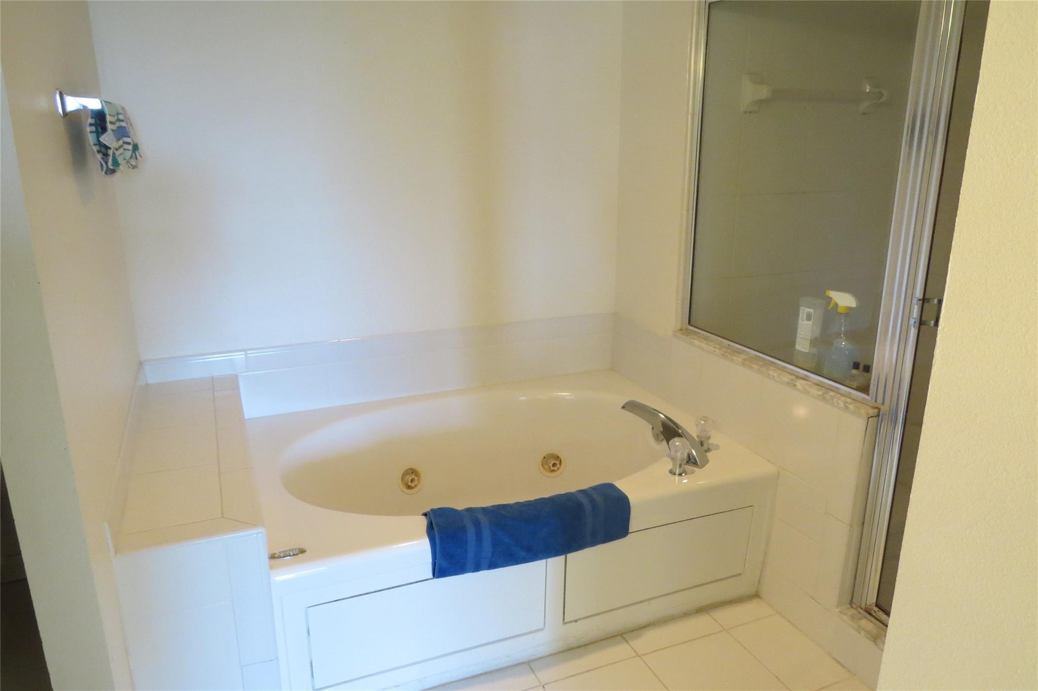Pompano Beach, Florida, 33062, United States, 2 Bedrooms Bedrooms, ,3 BathroomsBathrooms,Residential,For Sale,1915850
