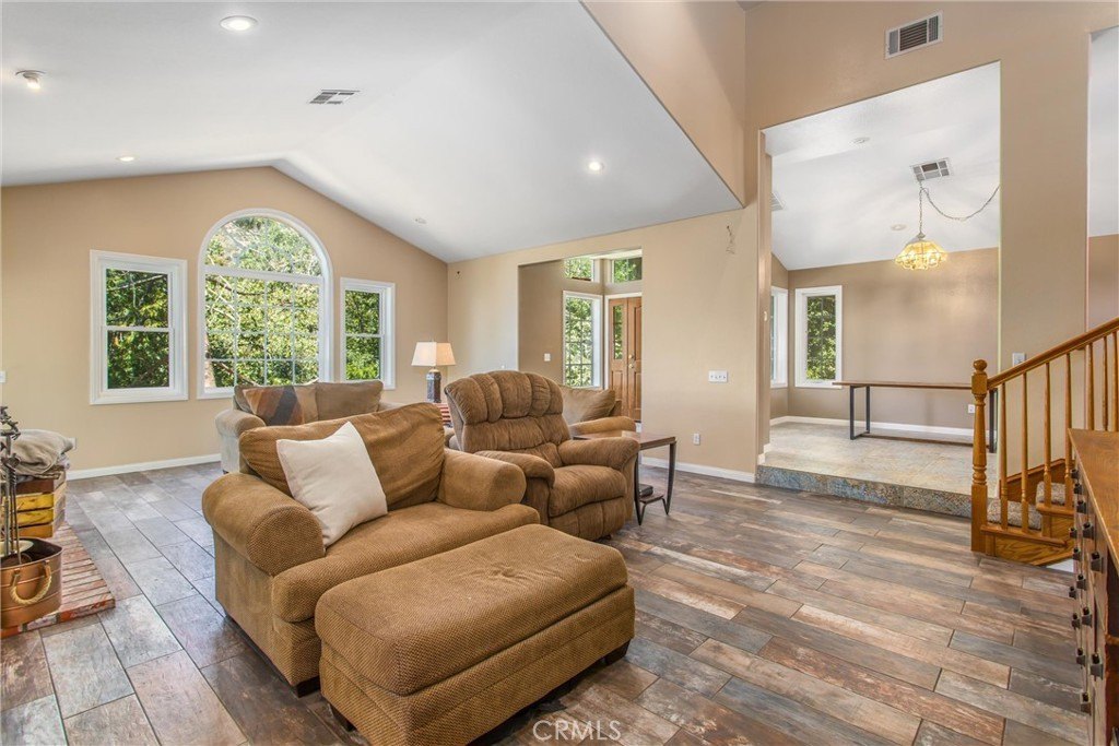 Oak Glen, California, 92399, United States, 2 Bedrooms Bedrooms, ,2 BathroomsBathrooms,Residential,For Sale,1920636