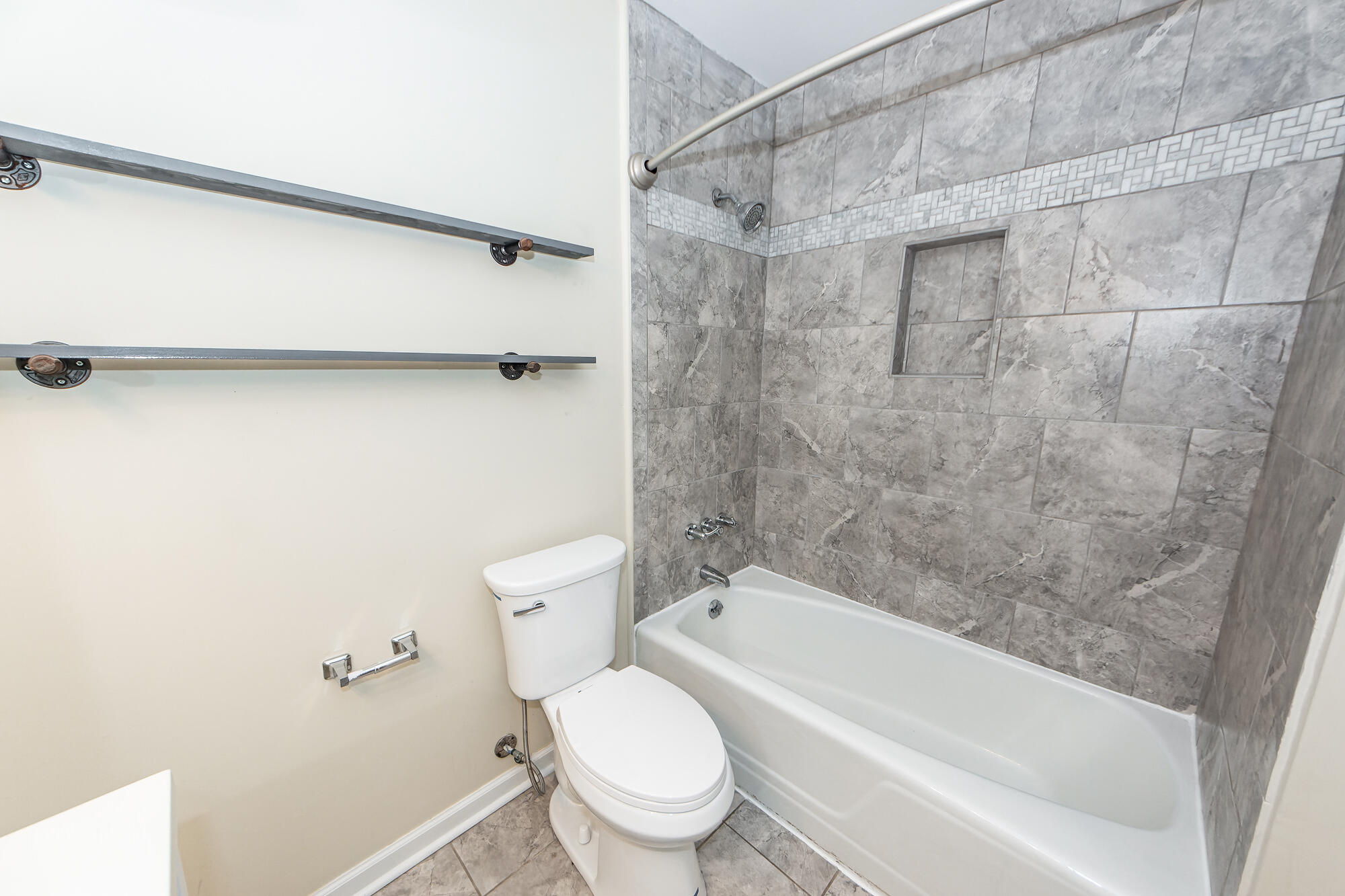 Charleston, South Carolina, 29407, United States, 3 Bedrooms Bedrooms, ,2 BathroomsBathrooms,Residential,For Sale,1738959