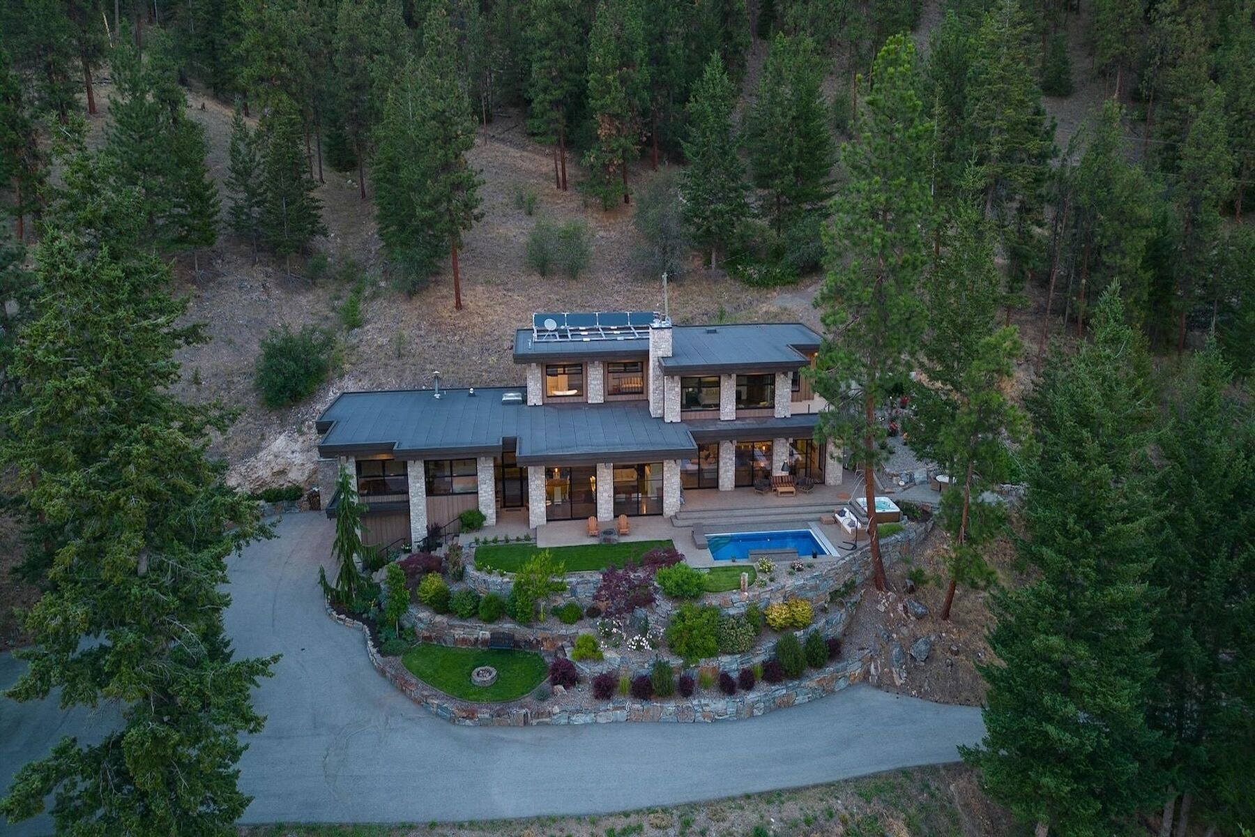  144+ Acre Estate - 物件實景