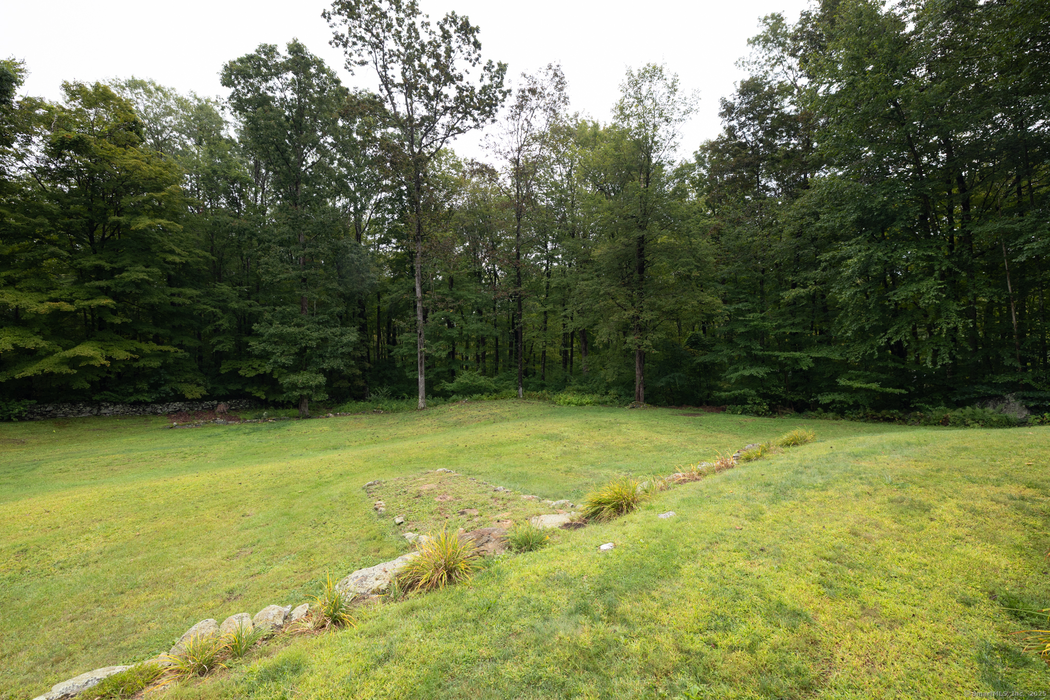 Litchfield, Connecticut, 06750, United States, 3 Bedrooms Bedrooms, ,3 BathroomsBathrooms,Residential,For Sale,1987794