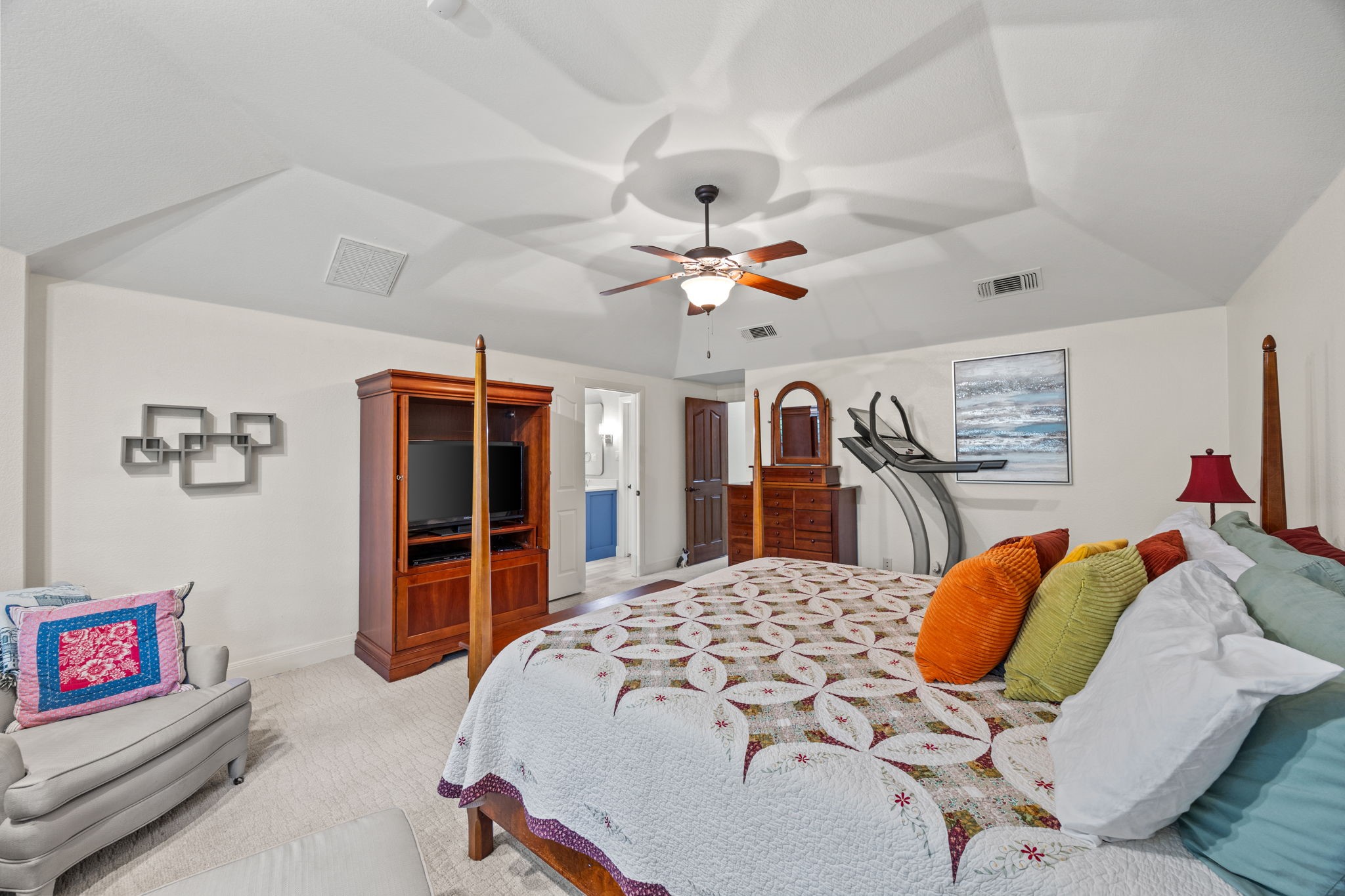 Granbury, Texas, 76049, United States, 3 Bedrooms Bedrooms, ,3 BathroomsBathrooms,Residential,For Sale,1927180