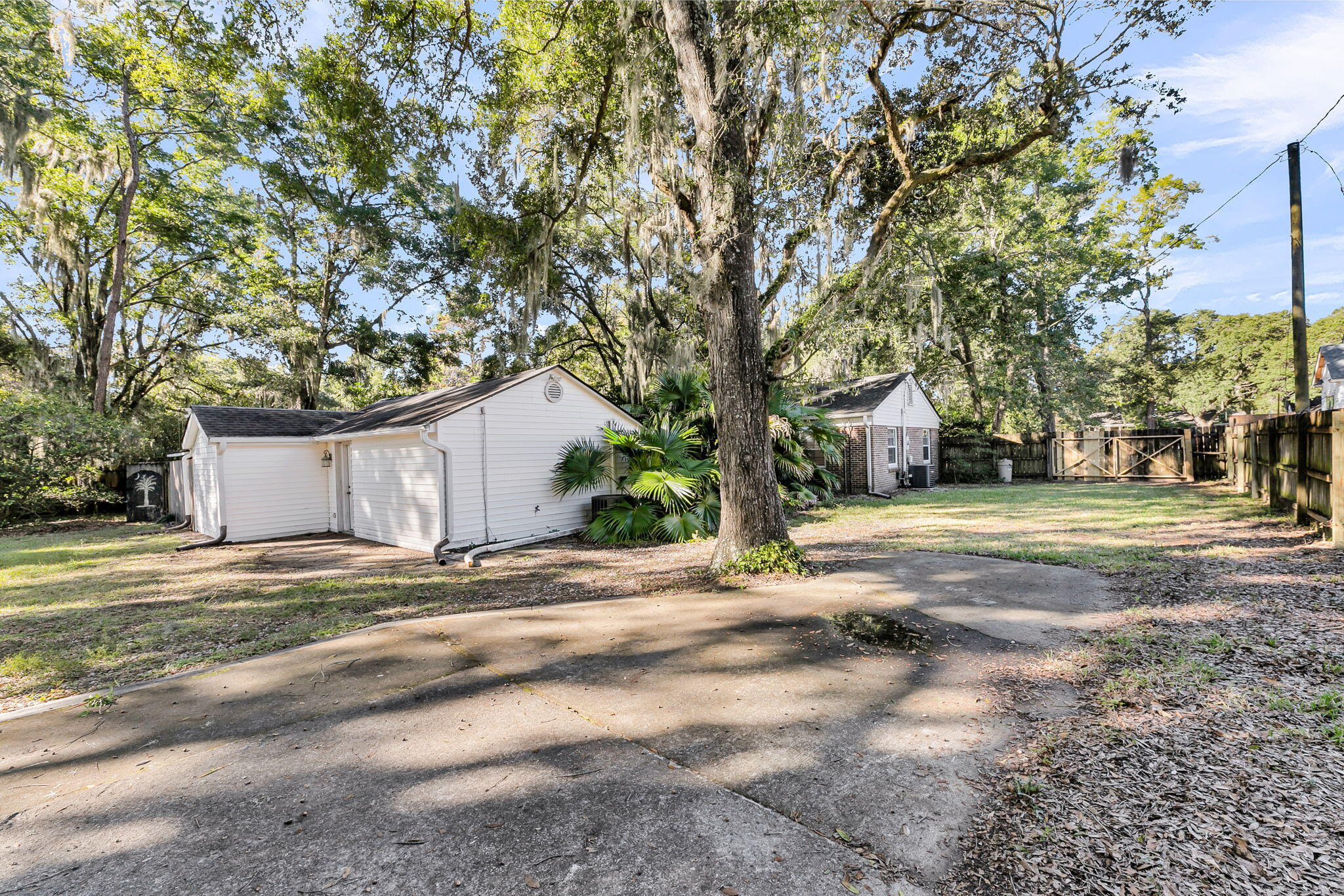 Charleston, South Carolina, 29412, United States, 4 Bedrooms Bedrooms, ,2 BathroomsBathrooms,Residential,For Sale,1983984