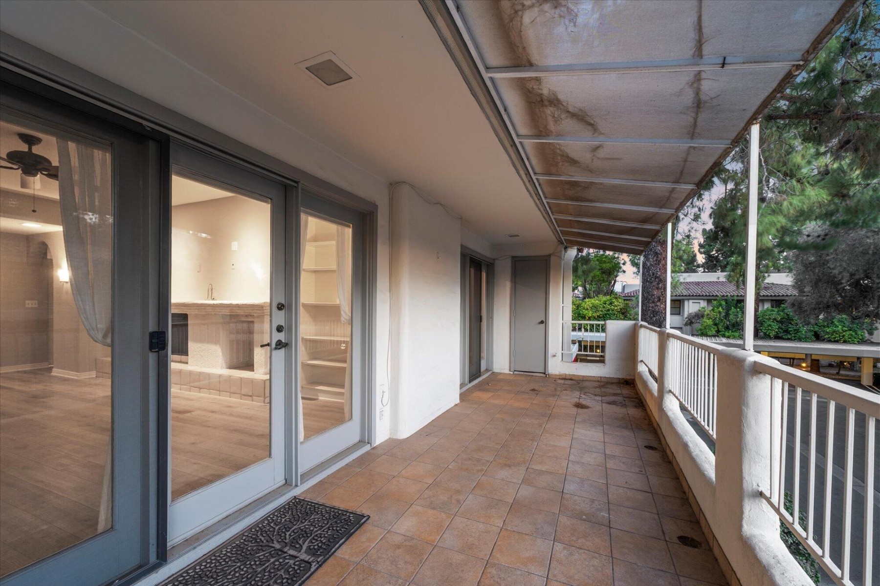  5200 S Lakeshore Drive  Tempe, AZ - 物件實景