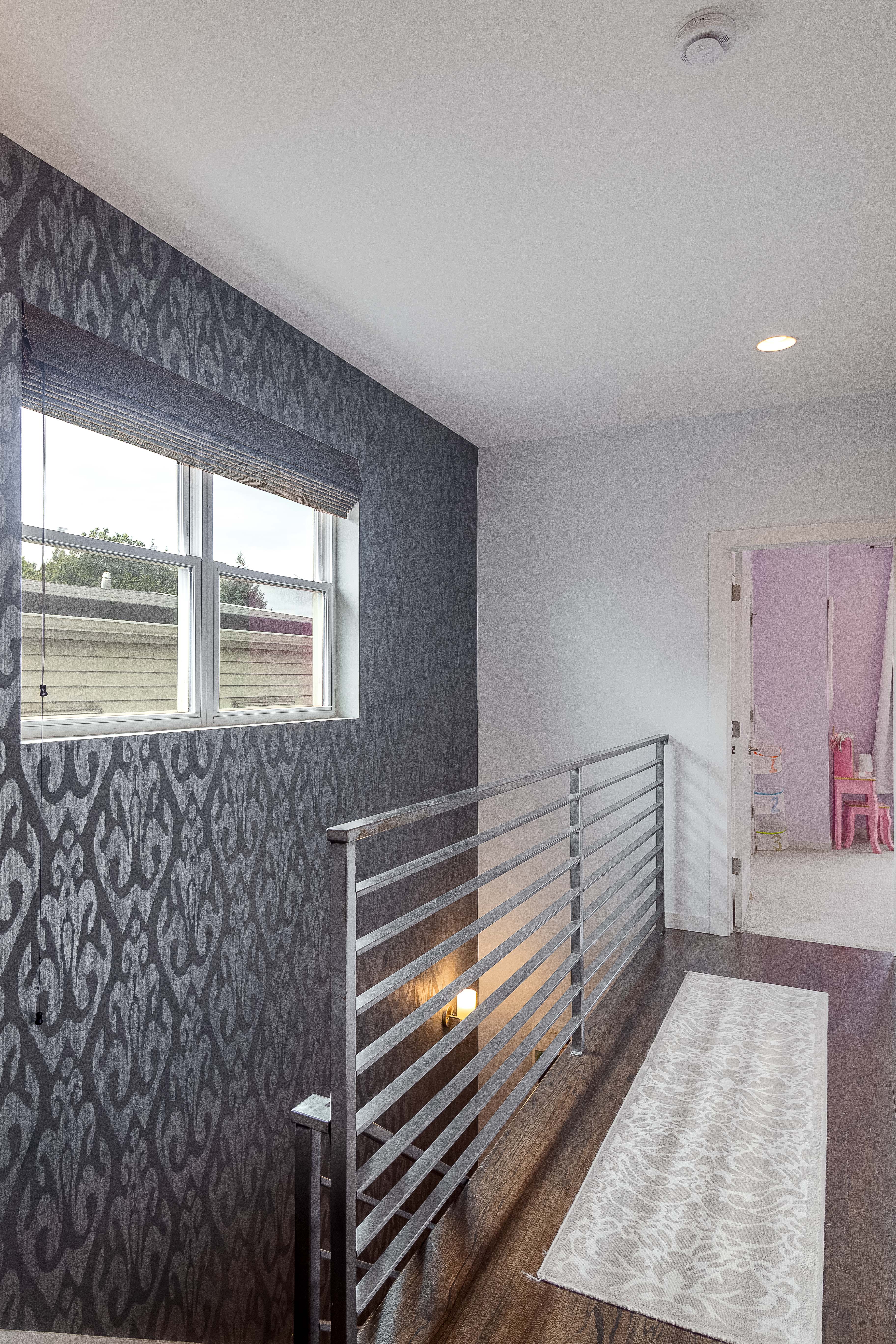  Spacious 2014-Built Single Family Home on an Extra-Wide 30