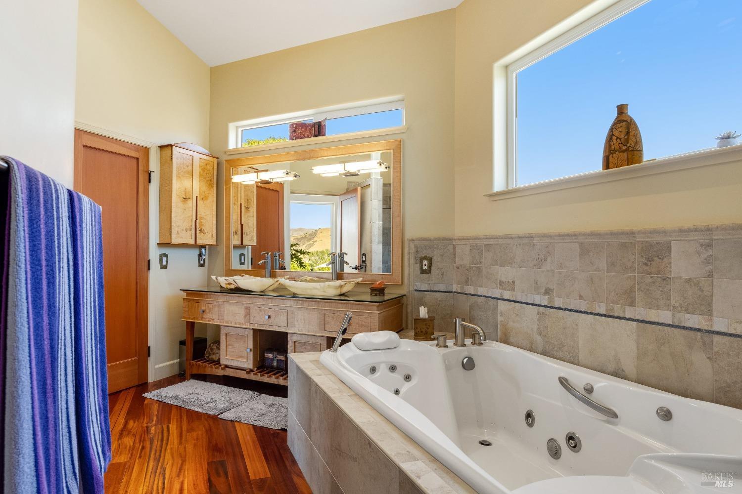 Nicasio, California, 94946, United States, 9 Bedrooms Bedrooms, ,6 BathroomsBathrooms,Residential,For Sale,1798262