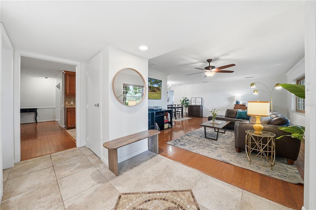 St Petersburg, Florida, 33703, United States, 4 Bedrooms Bedrooms, ,4 BathroomsBathrooms,Residential,For Sale,2002188