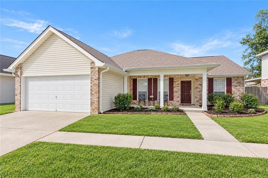 Deborah Dr, Slidell, LA 70461