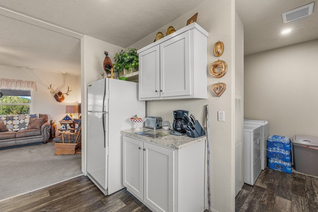 Council, Idaho, 83612, United States, 3 Bedrooms Bedrooms, ,Residential,For Sale,1924209
