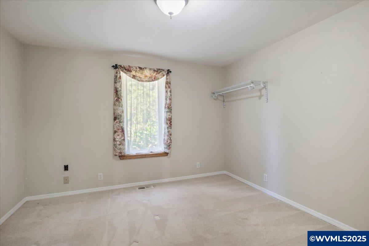 Lebanon, Oregon, 97355, United States, 3 Bedrooms Bedrooms, ,2 BathroomsBathrooms,Residential,For Sale,1991965