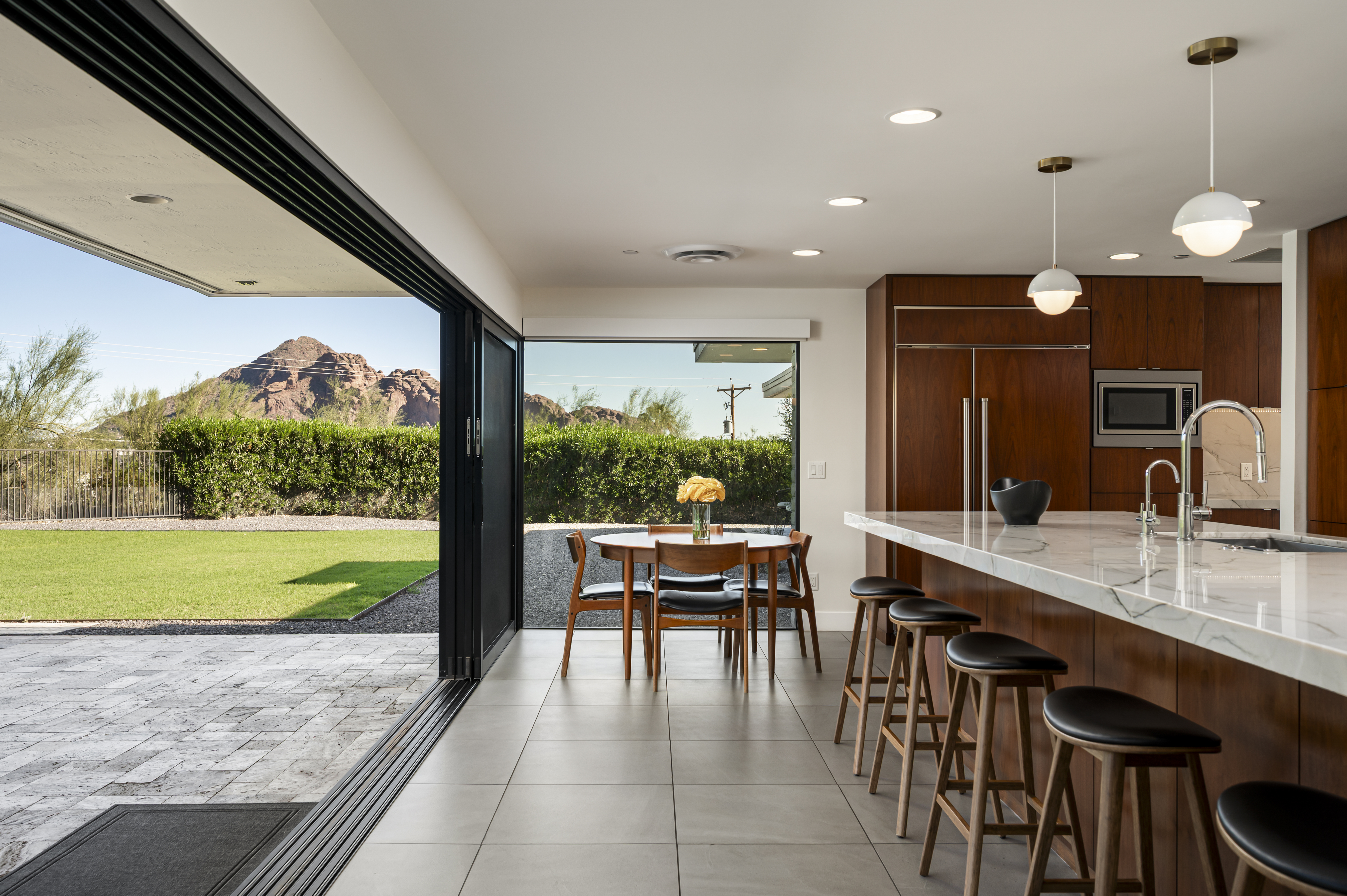  4020 E Sierra Vista Drive  Scottsdale, AZ - 物件實景