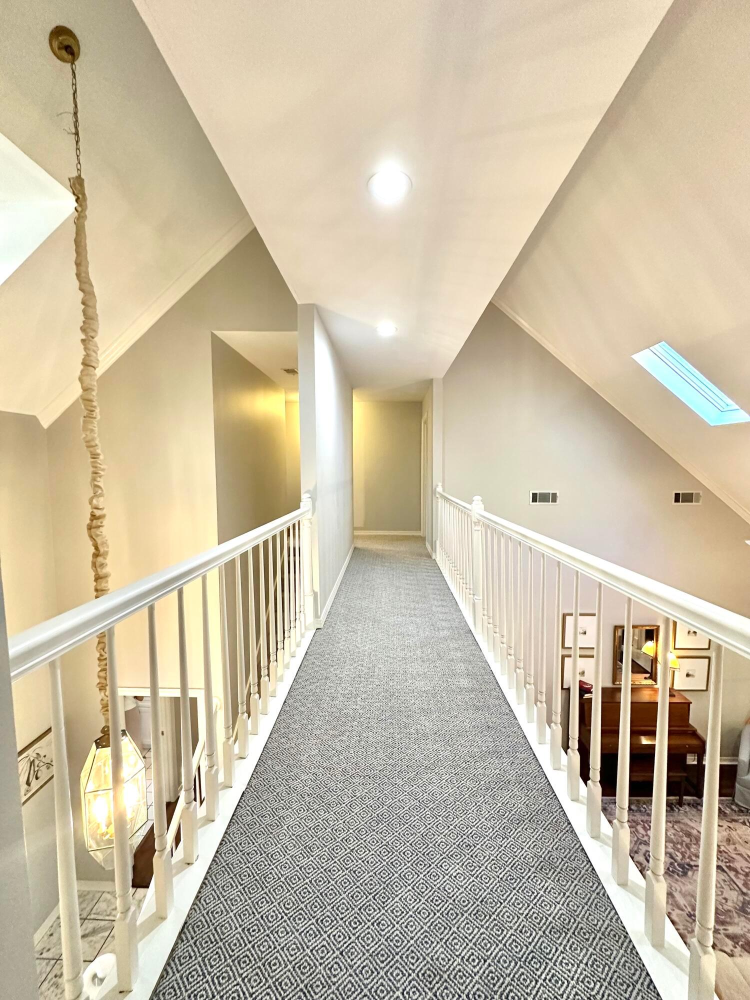 Tupelo, Mississippi, 38804, United States, 4 Bedrooms Bedrooms, ,4 BathroomsBathrooms,Residential,For Sale,1961666