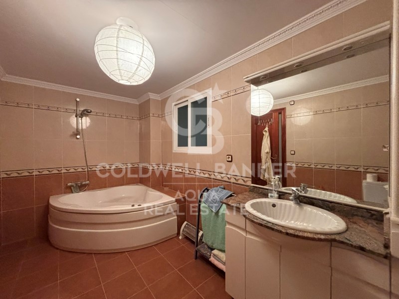 Calle Lisboa Alicante, la Nucia, El Tossal-Bello H, la Nucia, Comunidad Valenciana, 03530, ES, 7 Bedrooms Bedrooms, ,4 BathroomsBathrooms,Residential,For Sale,Calle Lisboa Alicante, la Nucia, El Tossal-Bello H,1682591