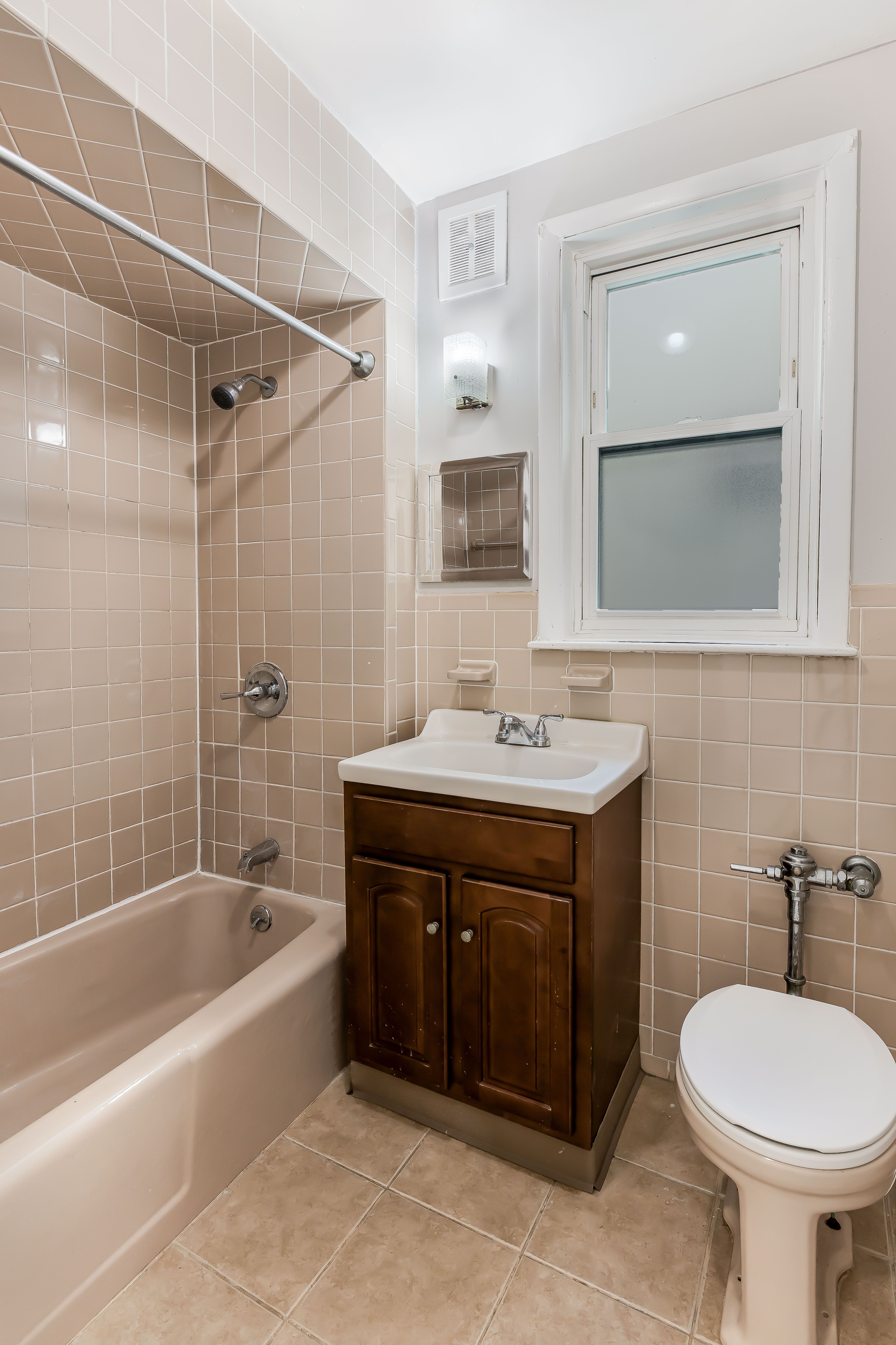 41-10 50th Avenue, Sunnyside, New York, 11104, United States, 5 Bedrooms Bedrooms, ,3 BathroomsBathrooms,Residential,For Sale,41-10 50th Avenue,1685458