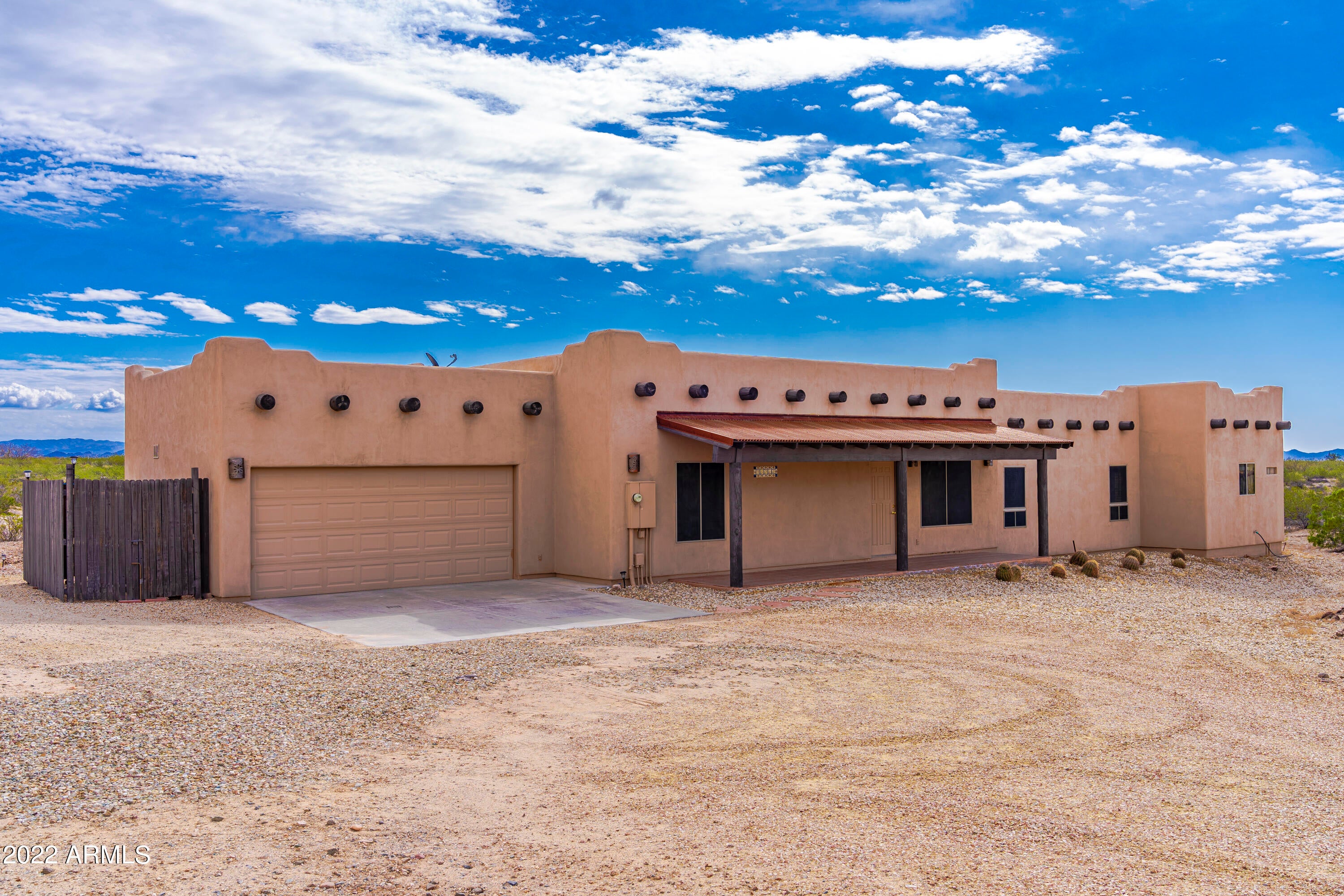 Wickenburg, Arizona, 85390, United States, 3 Bedrooms Bedrooms, ,3 BathroomsBathrooms,Residential,For Sale,2005710