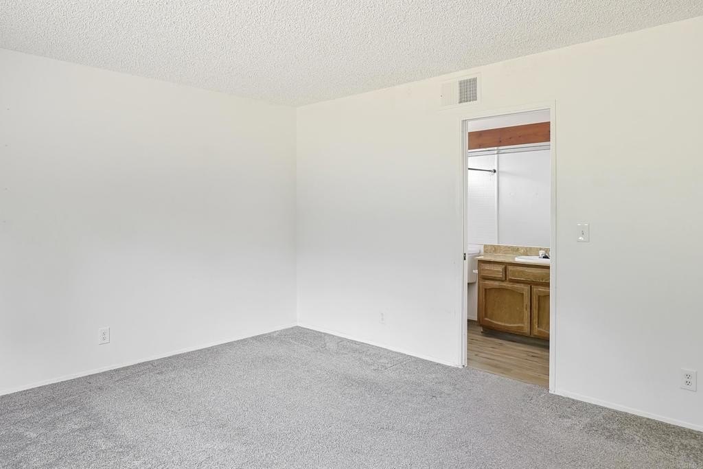 Lakeside, California, 92040, United States, 3 Bedrooms Bedrooms, ,2 BathroomsBathrooms,Residential,For Sale,1907762